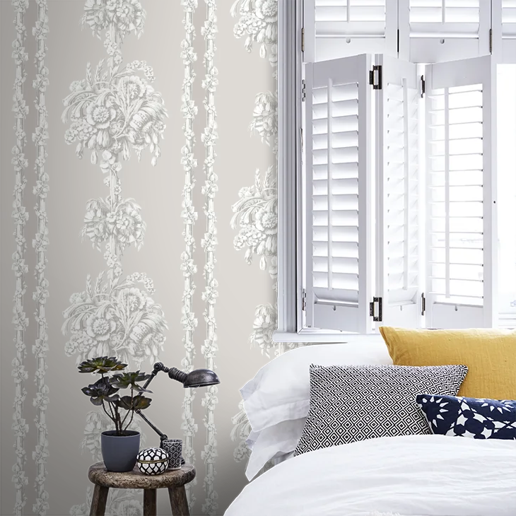 0251CBHUSHZ - Chelsea Bridge Wallpaper - Hush - Little Greene