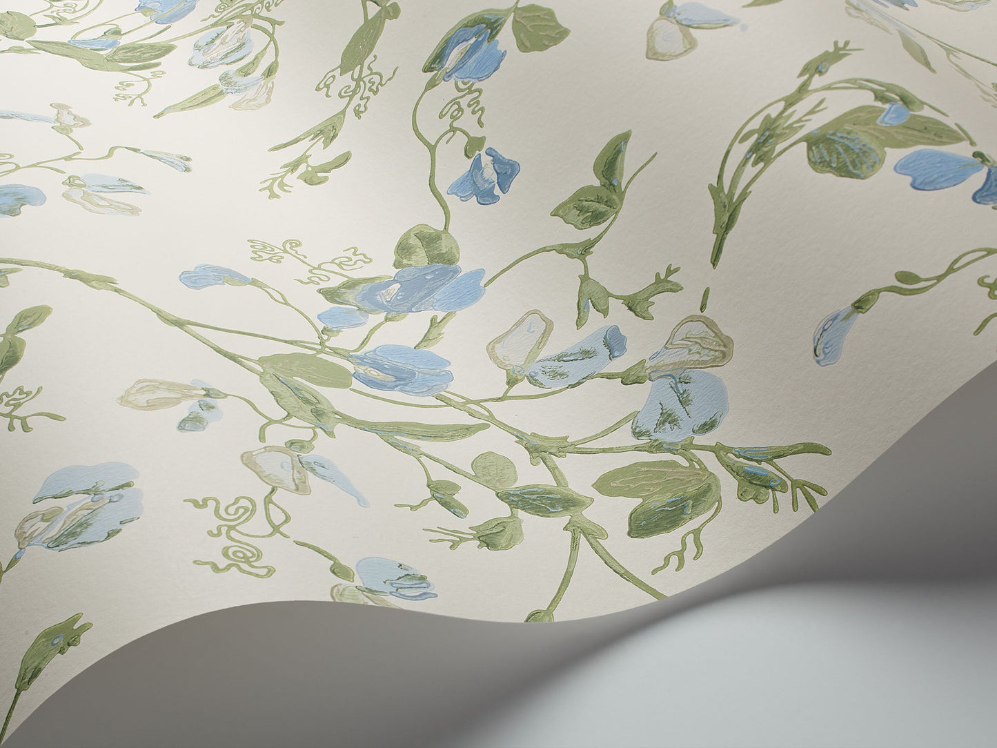 Sweet Pea Archive Anthology Wallpaper - Cerulean & Sky on White - 100/6031