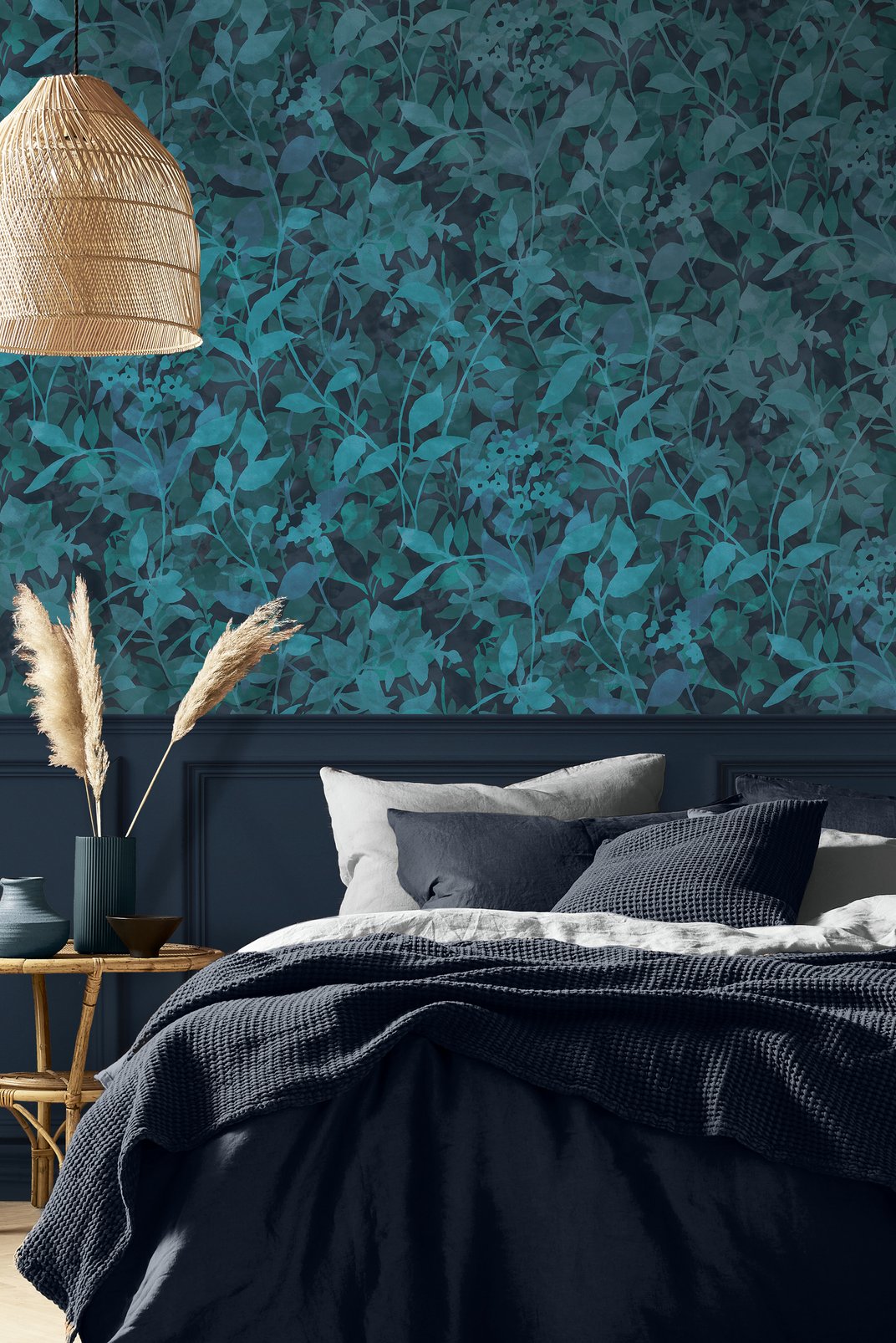 124116 - Fleur Wallpaper - Midnight - Graham & Brown