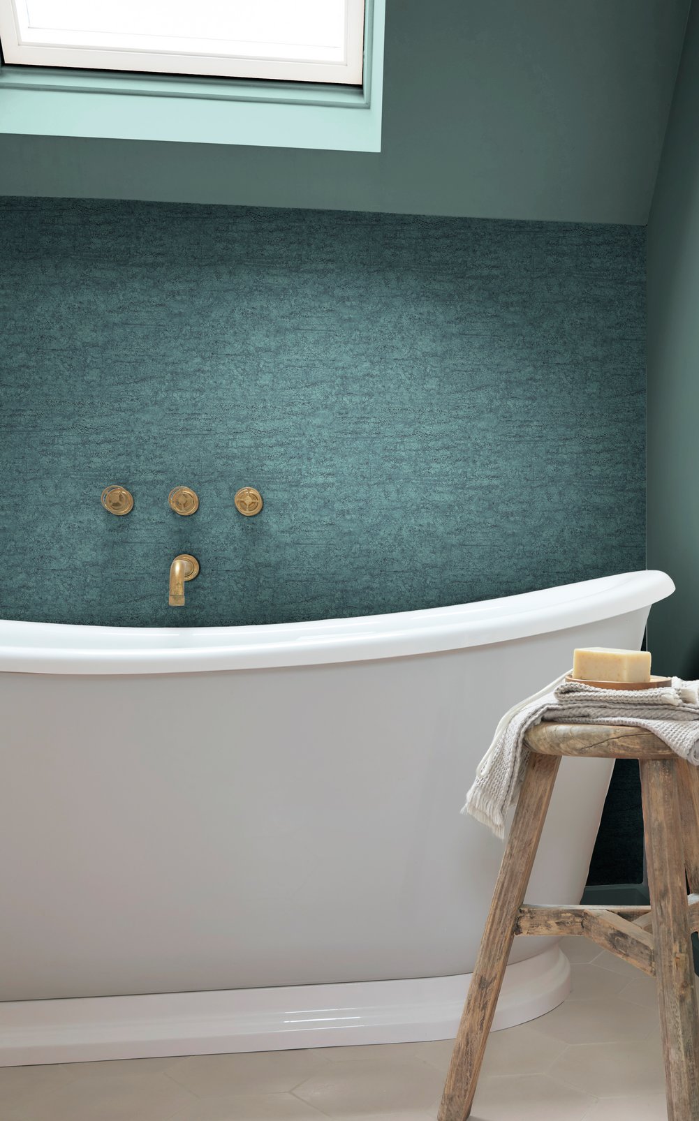 124131 - Vincenzo Wallpaper - Teal - Graham & Brown