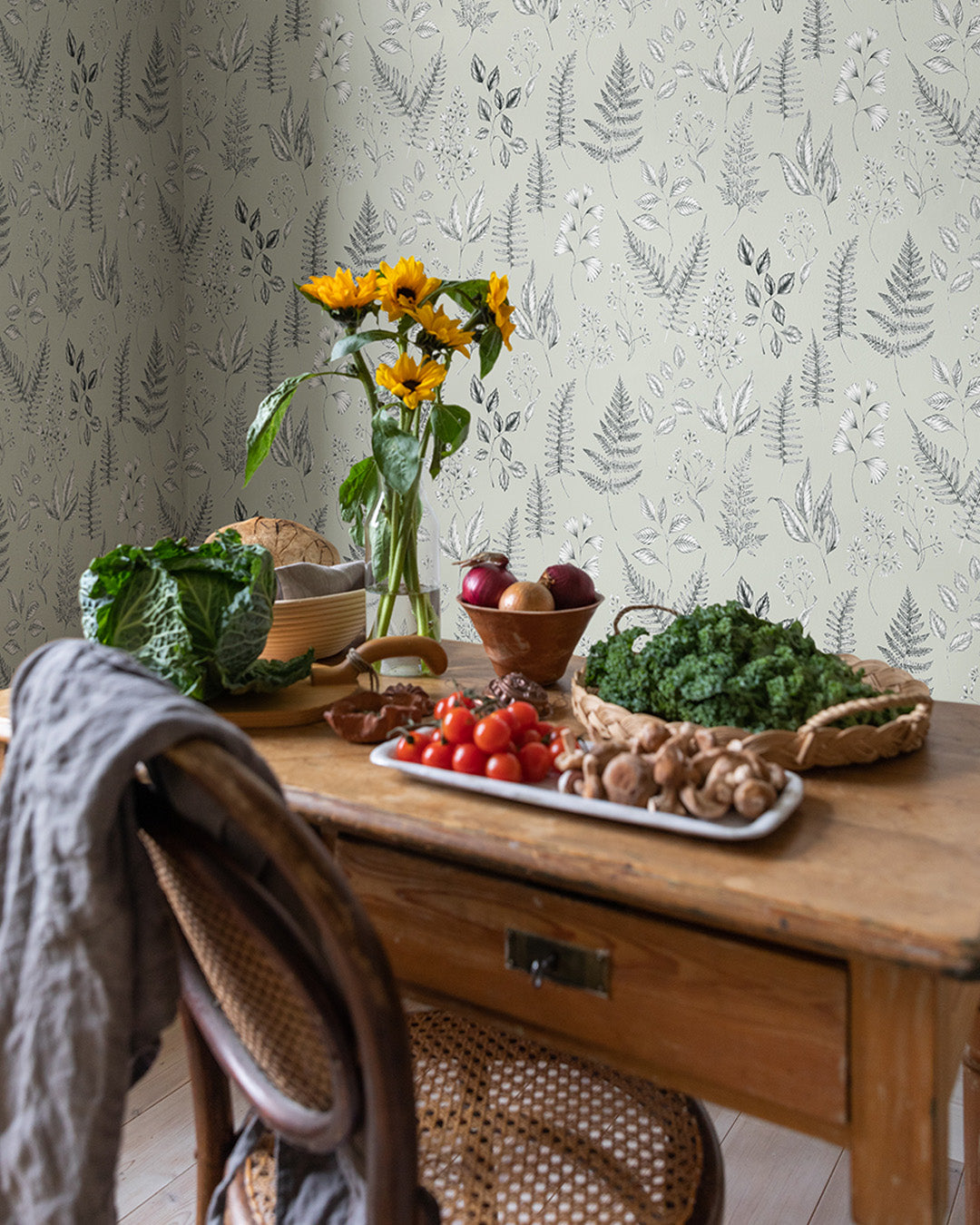 15932 - Betula Wallpaper - Light Green - Midbec