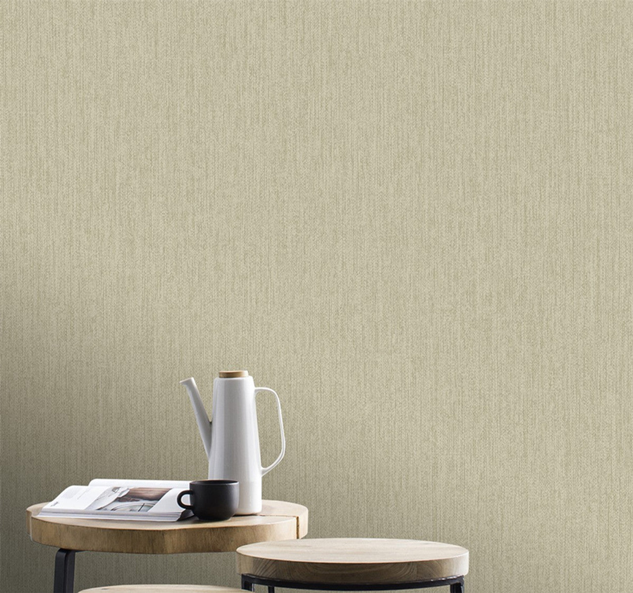 275192 - Highgrove Plain Wallpaper - Gold - Rasch