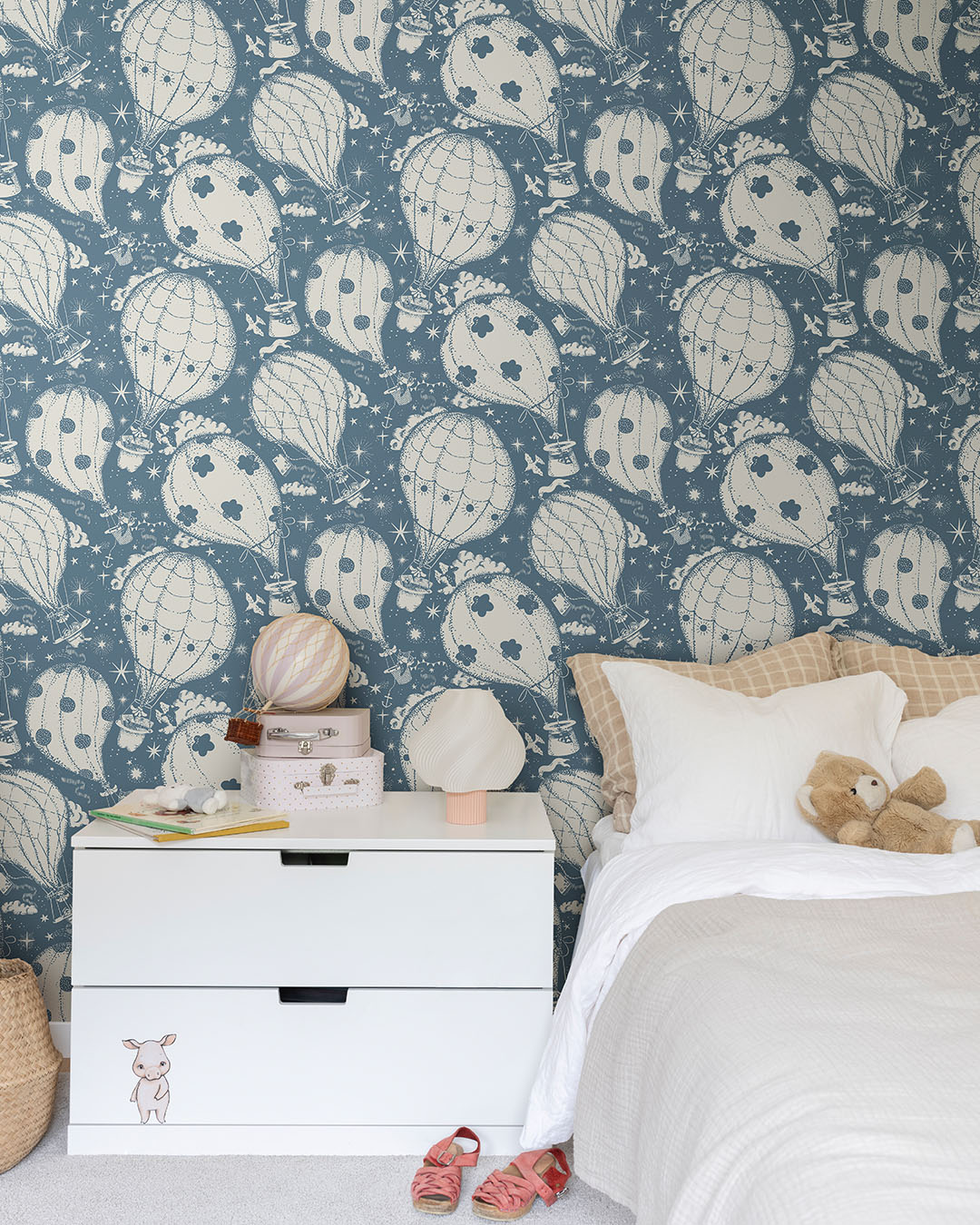 29006 - Ballongerna Wallpaper - Dark Blue - Midbec