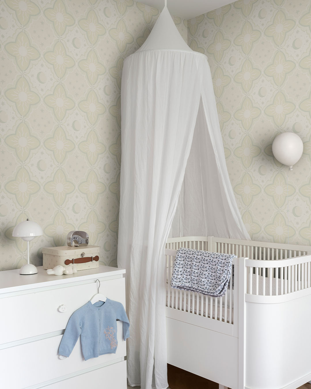 29031 - Sol & Mane Wallpaper - Beige/ Gray - Midbec