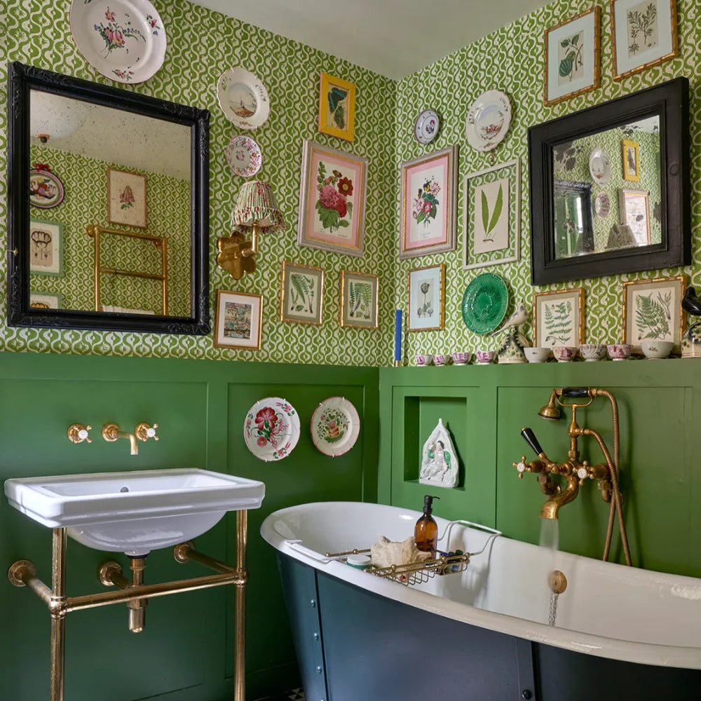 Small Medallion Wallpaper