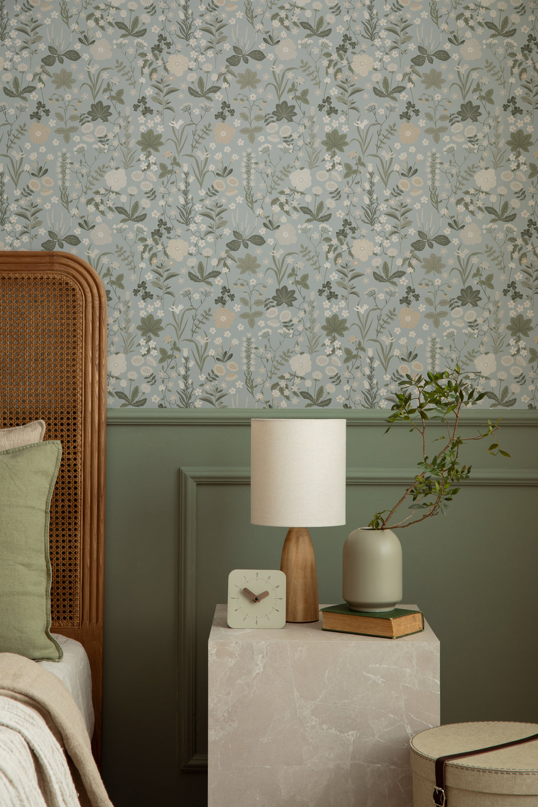 Blomstre Wallpaper - Misty blue - Summer Gray