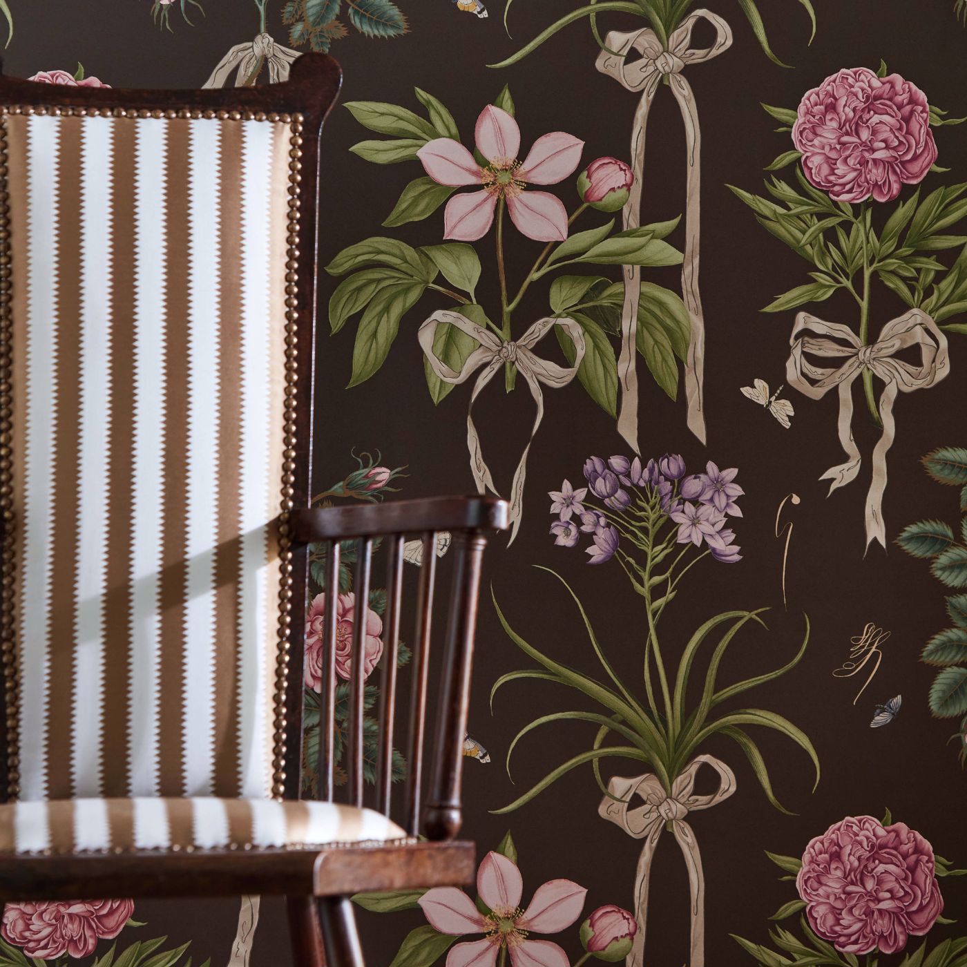 Cupid's Beau Wallpaper - Morel/Mantle - DGDW217313