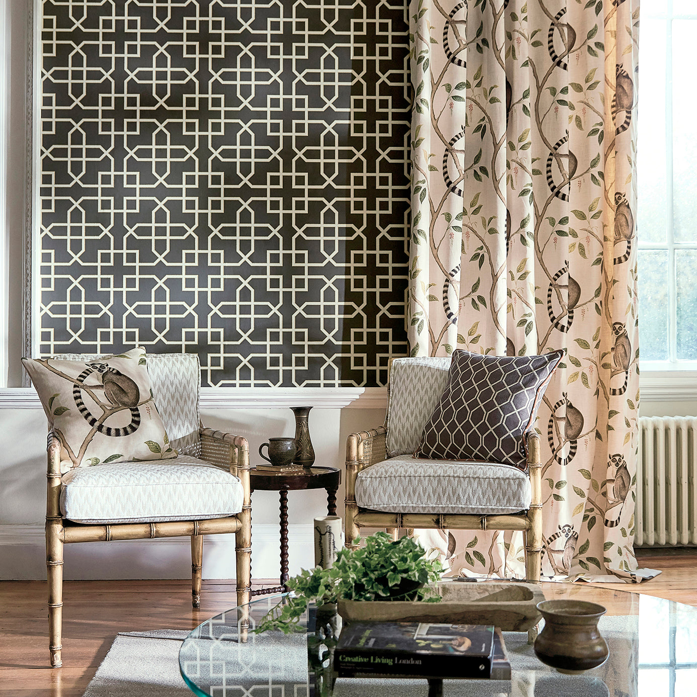 Hampton Trellis Wallpaper - Charcoal - DGLW216662