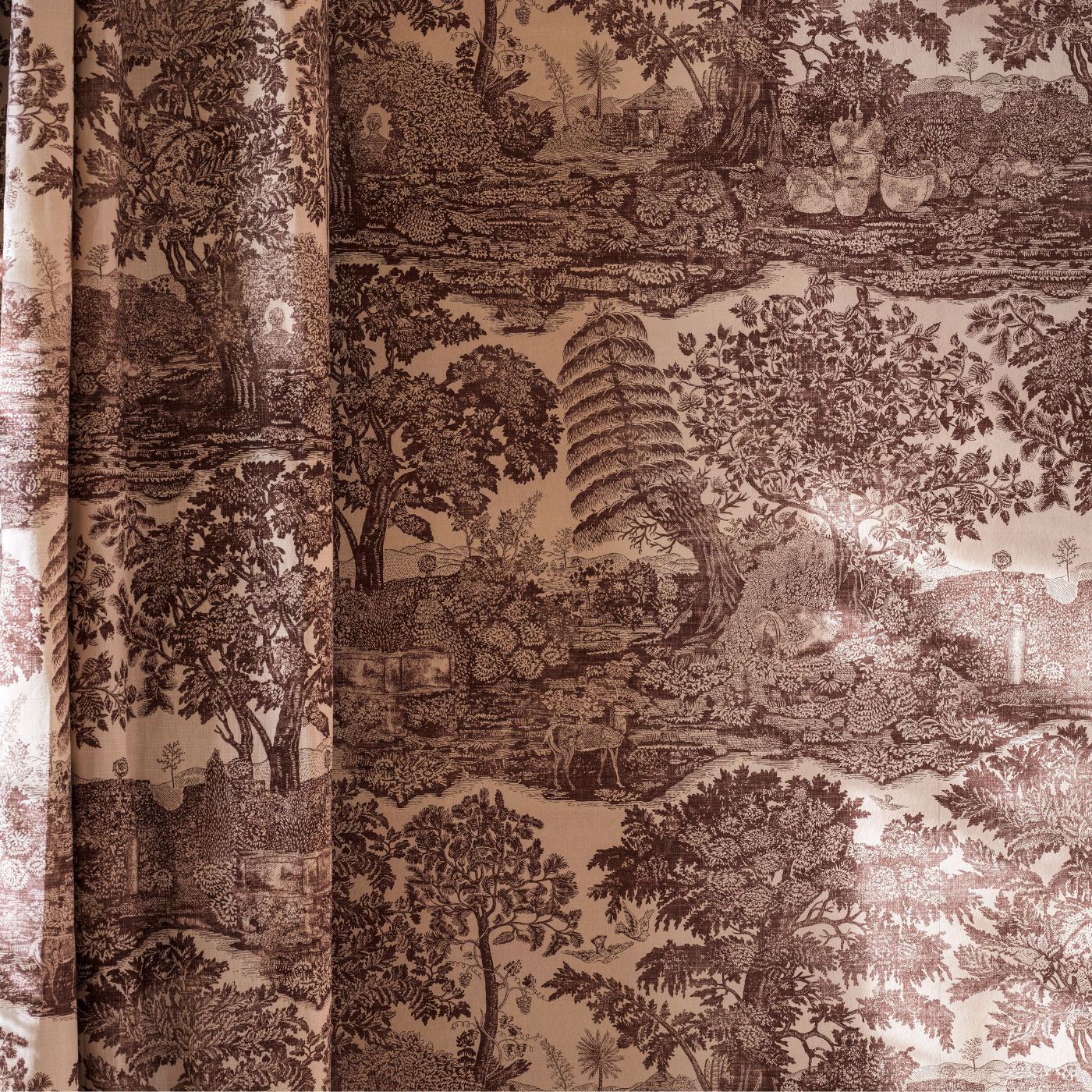 Highgrove Toile Wallpaper - Yew Green - DHIP217479