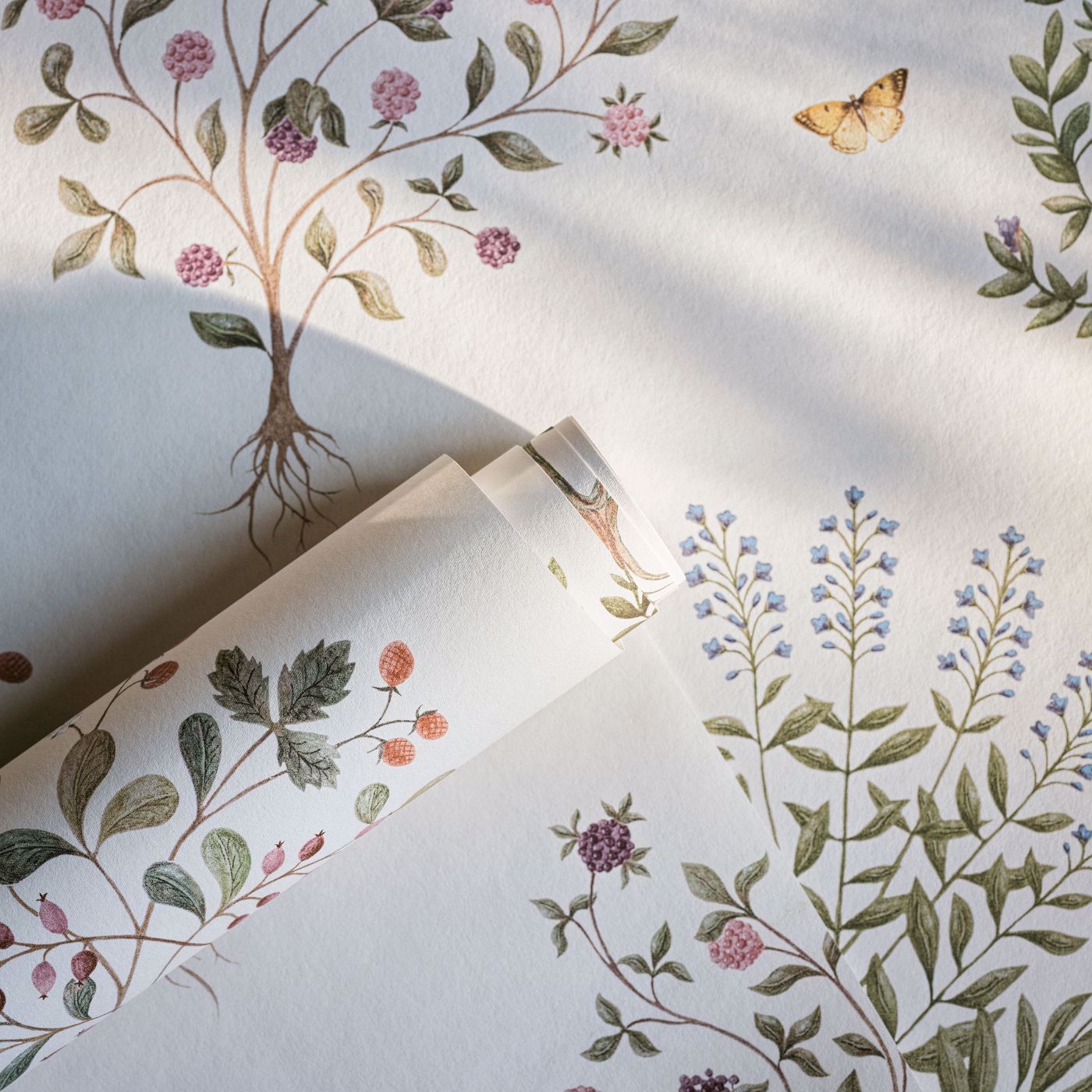 Thyme Walk Wallpaper - Damson/Quince - DHIP217509