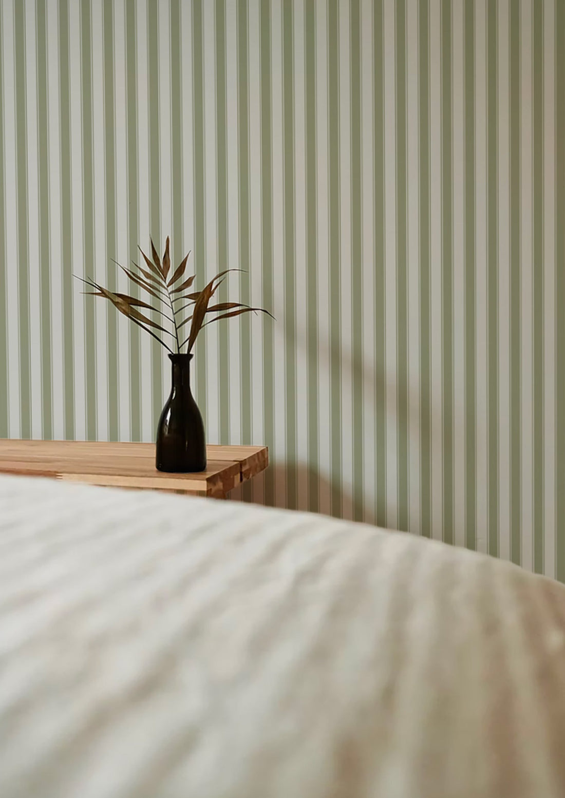 French Stripes Wallpaper - Green - Summer Gray