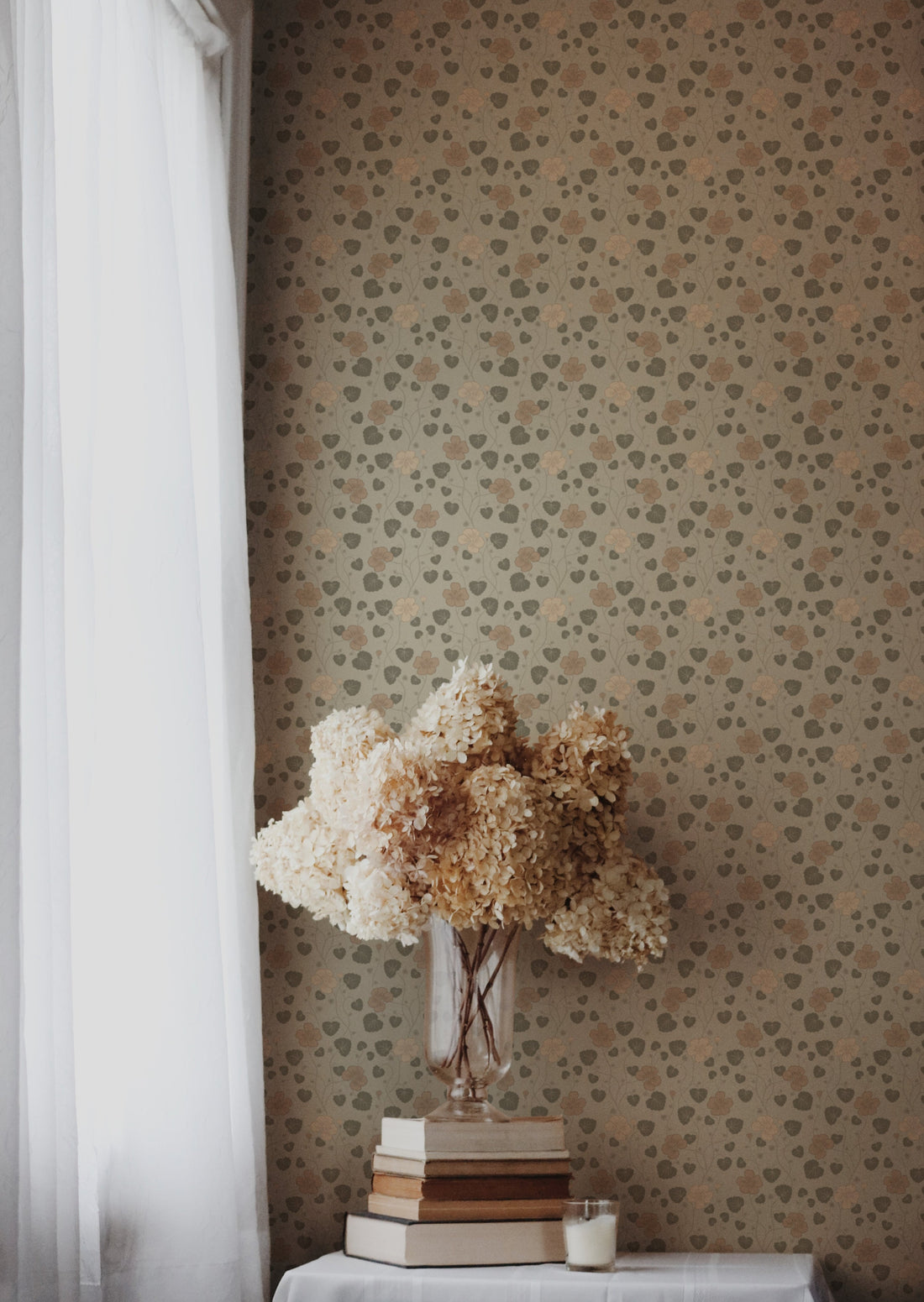 Hallie Wallpaper - Pearl - Summer Gray