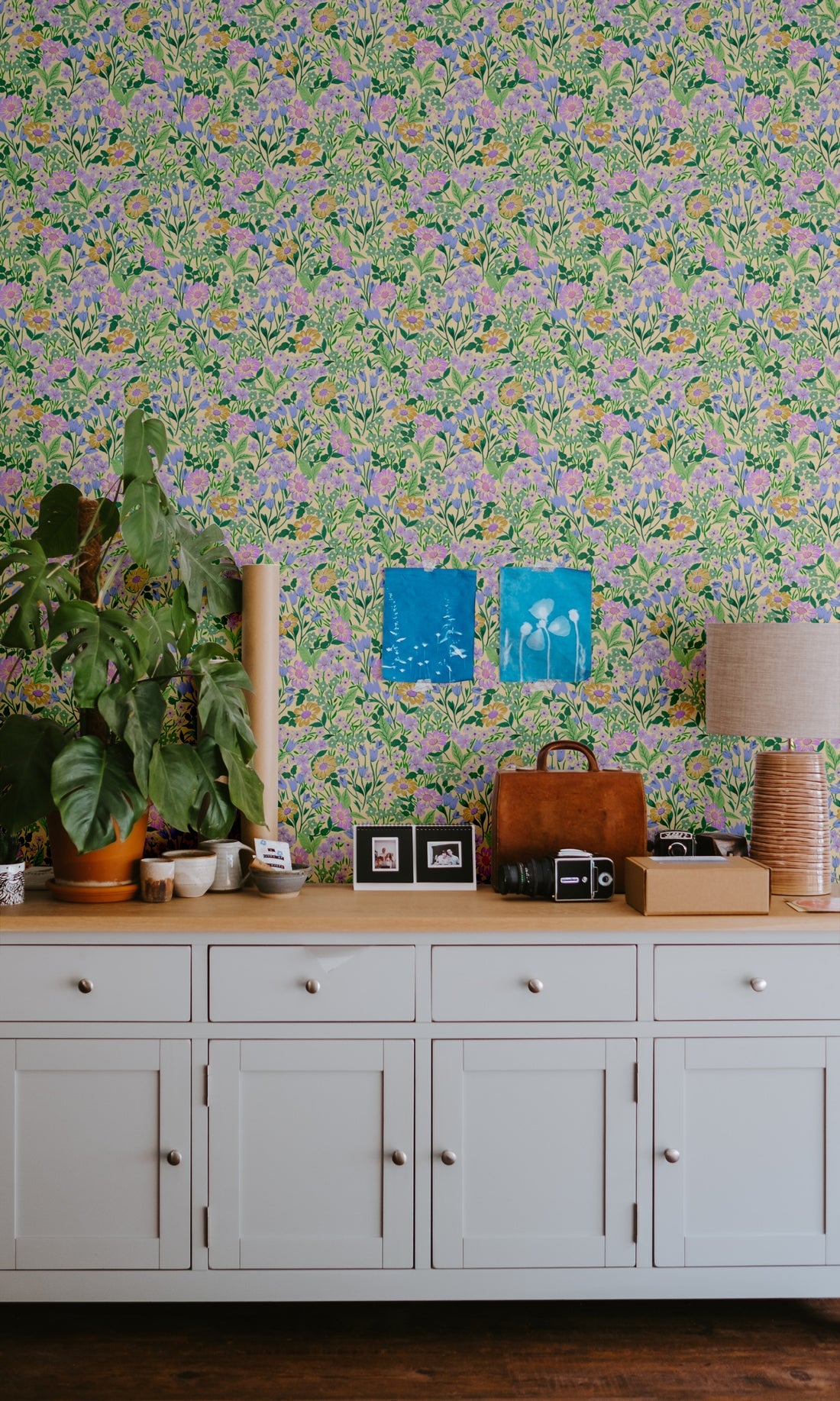 Lola, Petit Wallpaper - Lemon - Summer Gray