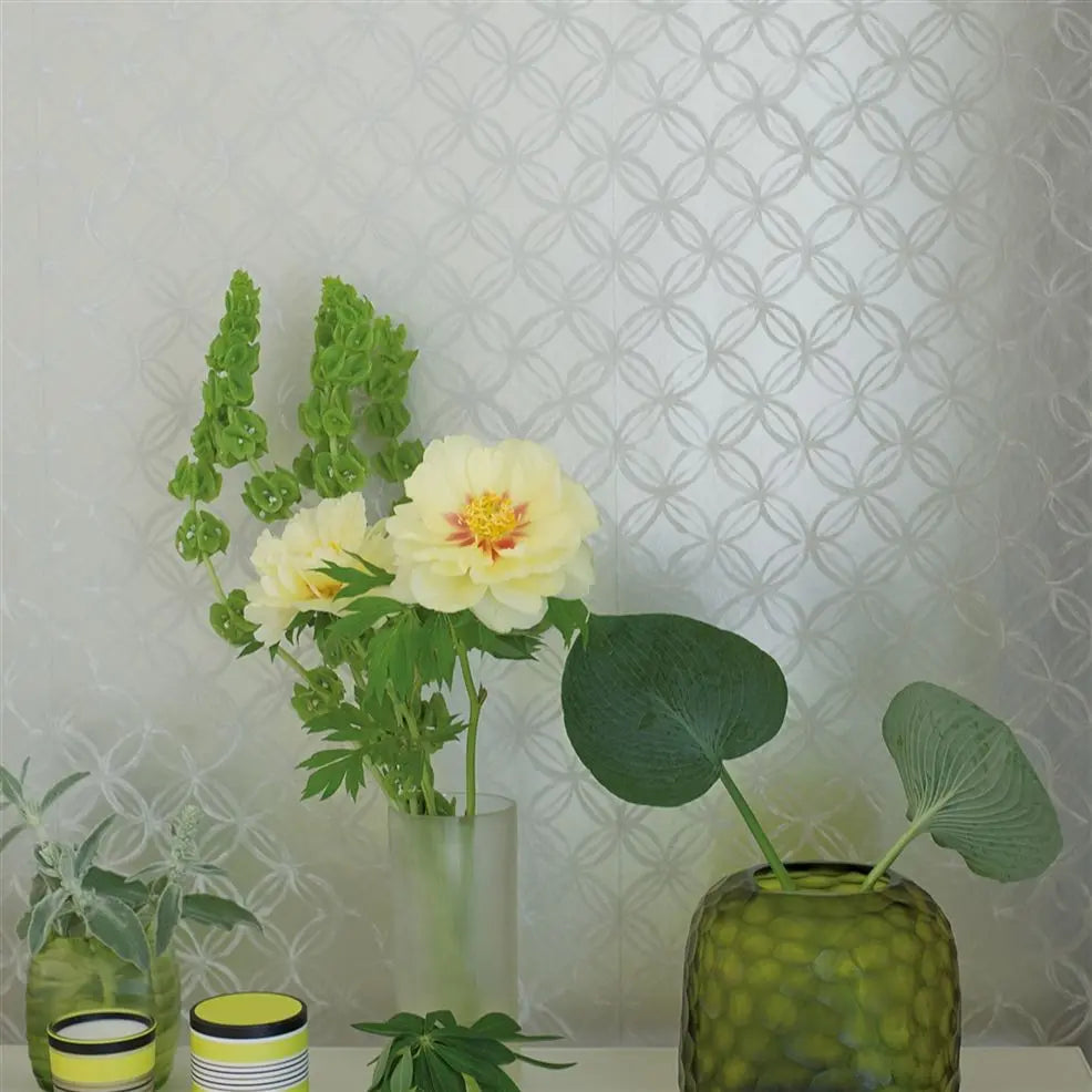 Ottelia Wallpaper - Pearl - P572/01 - Designers Guild