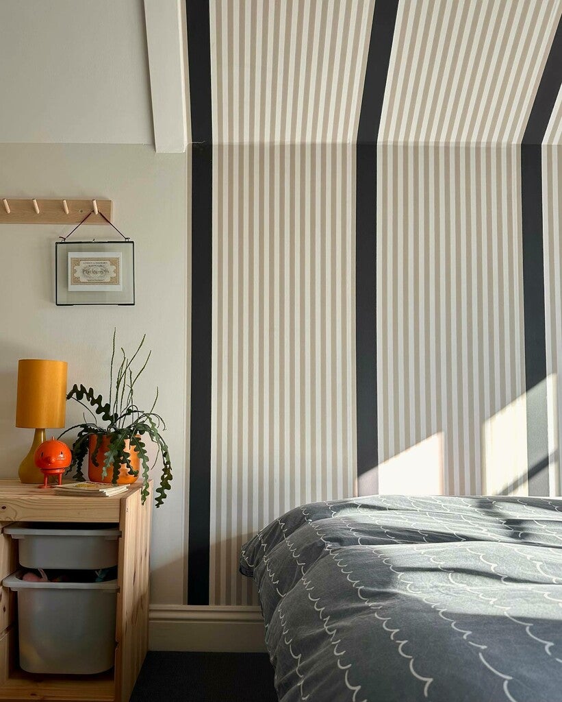 Stripe Wallpaper - Gray - 6104 - Farrow & Ball