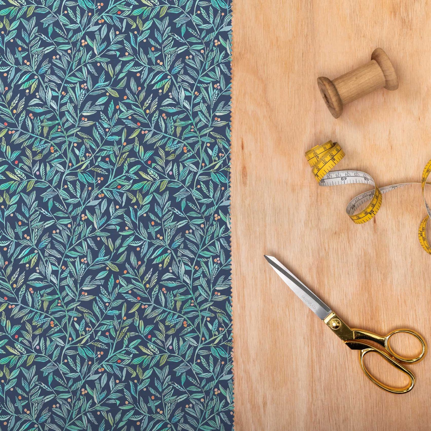 Torquay Pomegranate Navy Lomond Pima Lawn Cotton - Dress Fabric