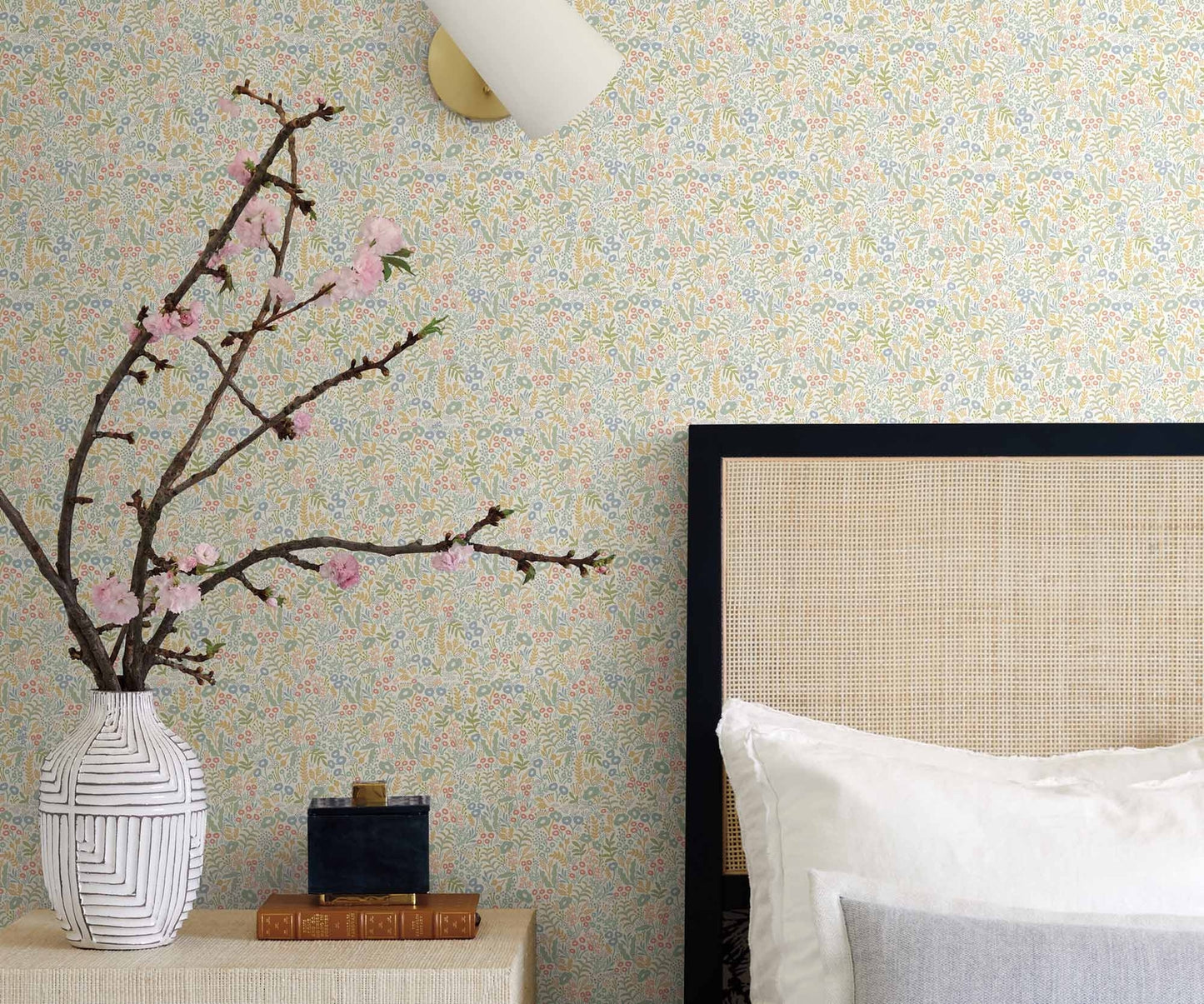 Tapestry Wallpaper - Yellow - Rifle