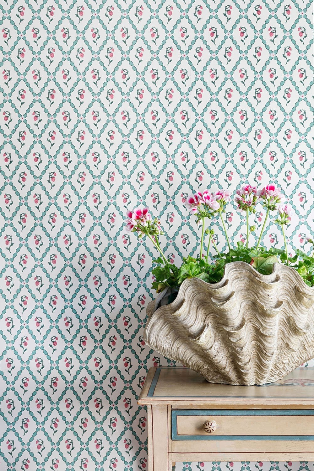 Wild Strawberry Trellis Wallpaper - Vintage Cream - BG2600202 - Barneby Gates
