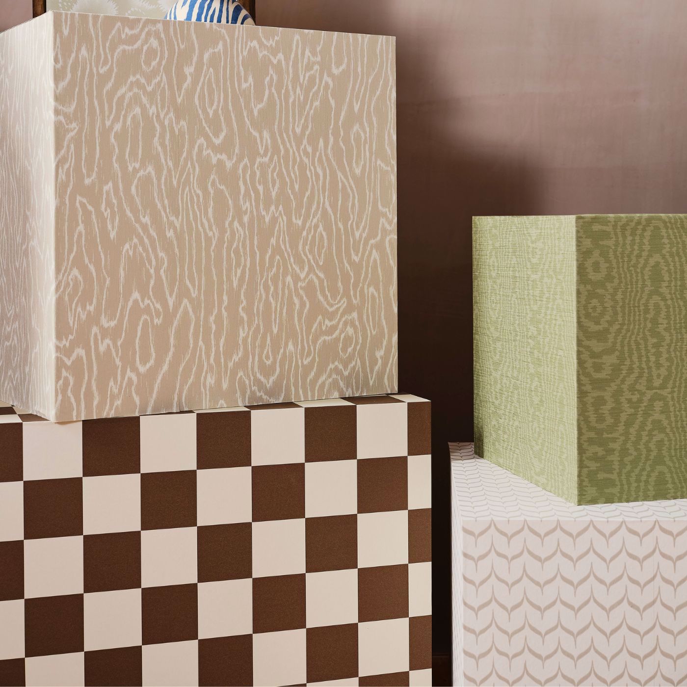 Adderstone Wallpaper - Limestone - Harlequin - HHHW113166