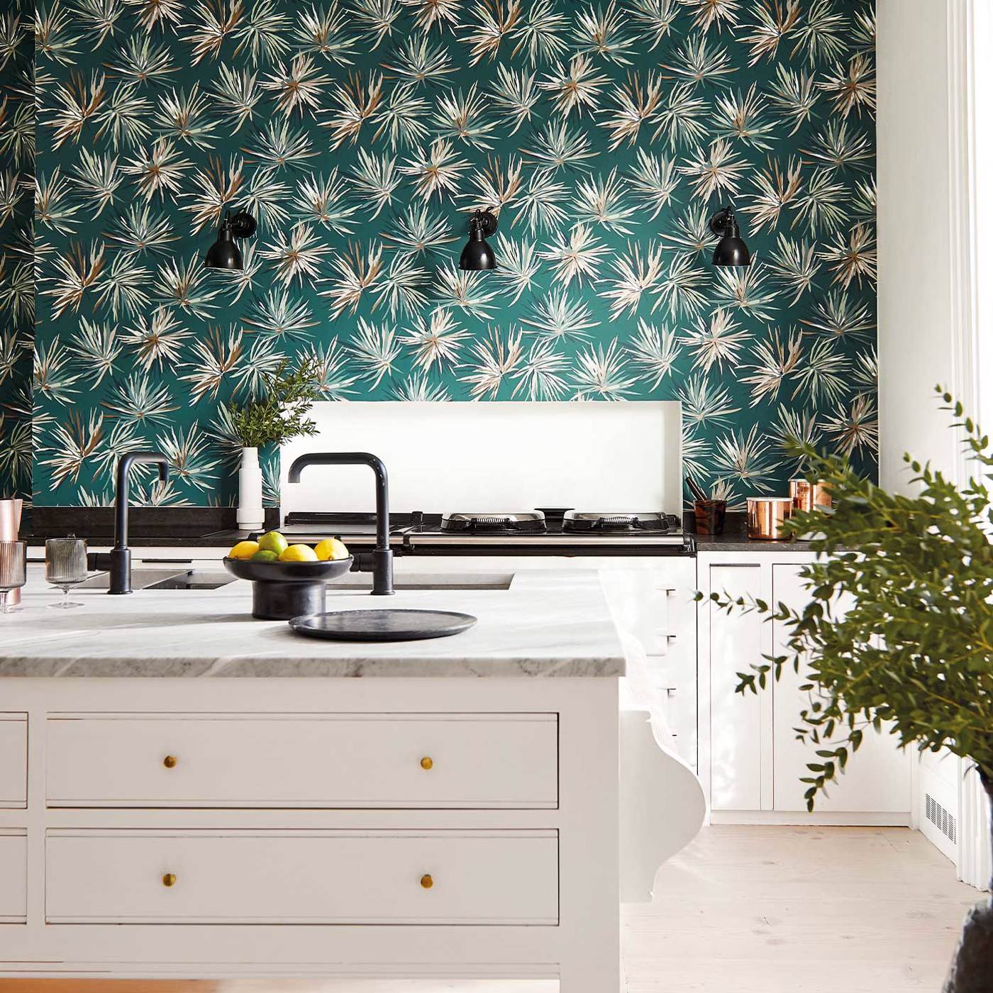 Aucuba Wallpaper - Forest/Copper - Harlequin - HM7W112747