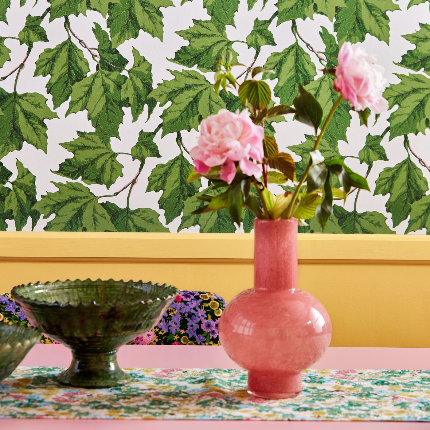 Dappled Leaf Wallpaper - Emerald - Harlequin - HSRW113045