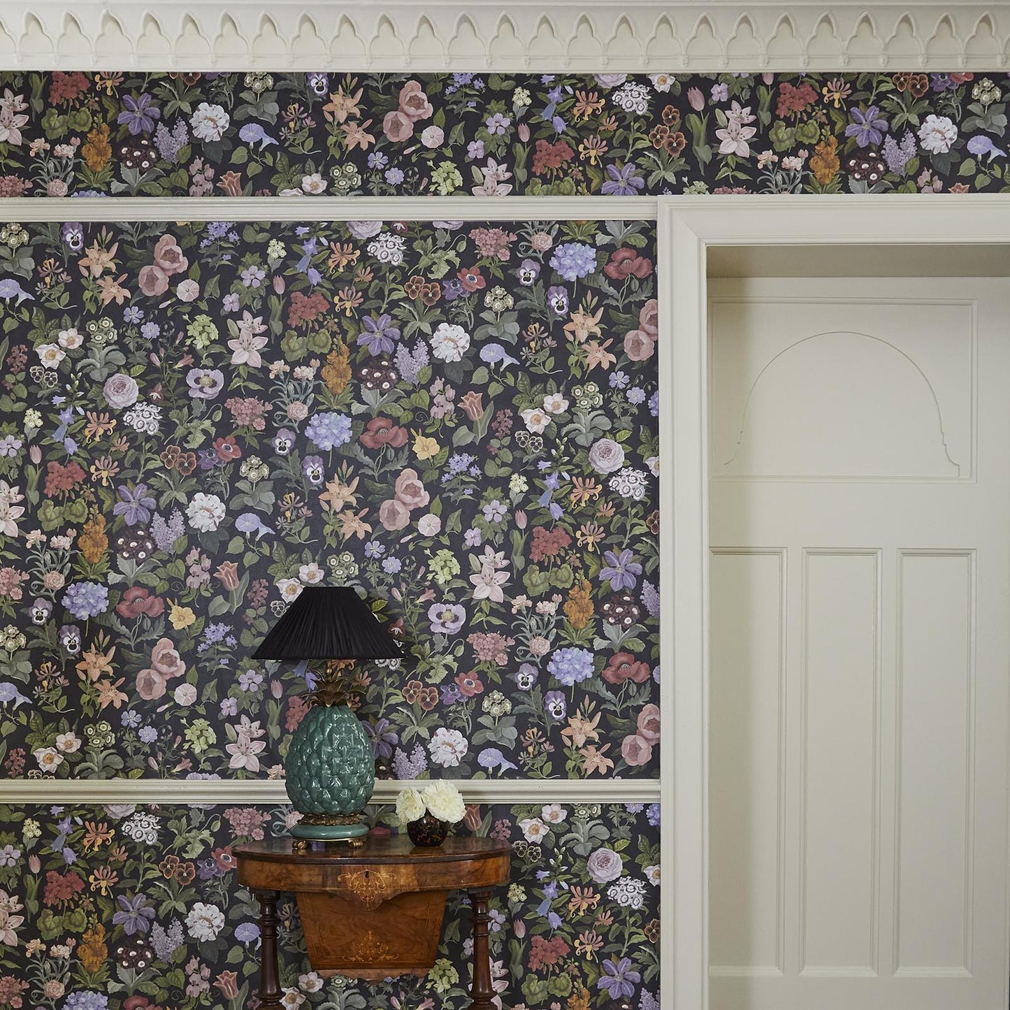 Floralia Wallpaper - Noir - House of Hackney - 1-WA-FRA-DI-NOI-XXX