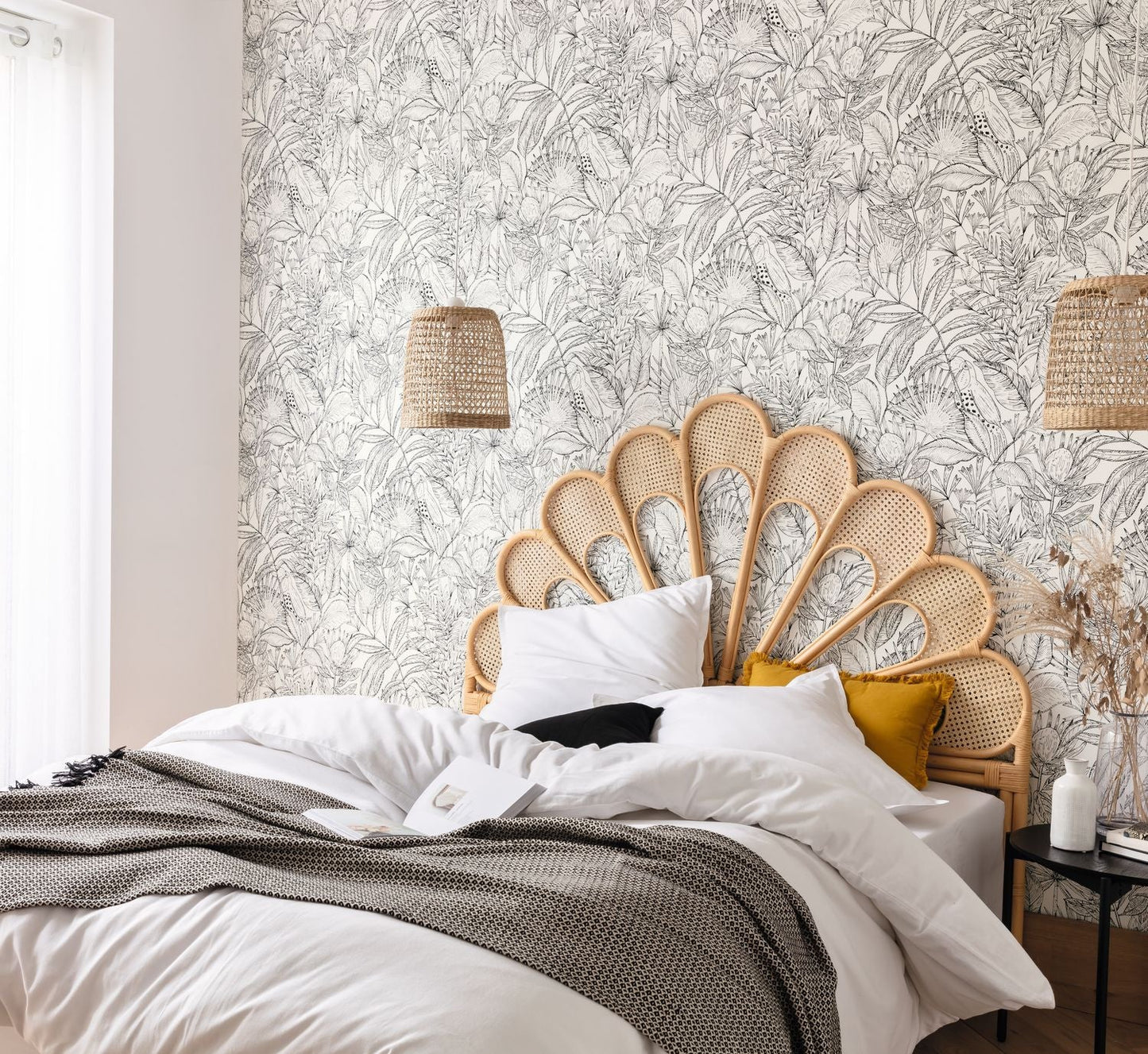 Jardin De Bel Air Wallpaper - Blanc Noir - Caselio - 103010199