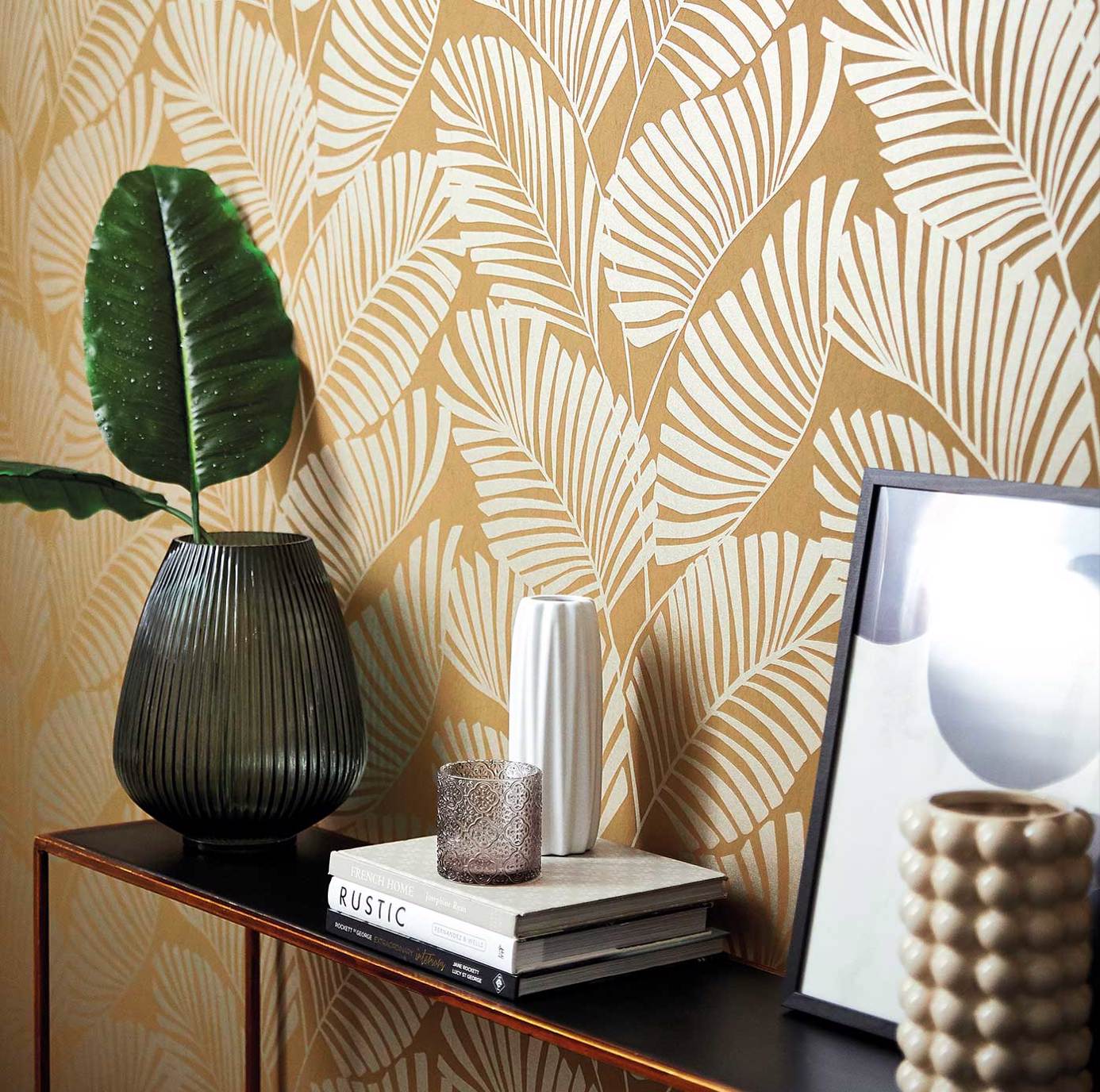 Mala Wallpaper - Azalea - Harlequin - HSAW112140