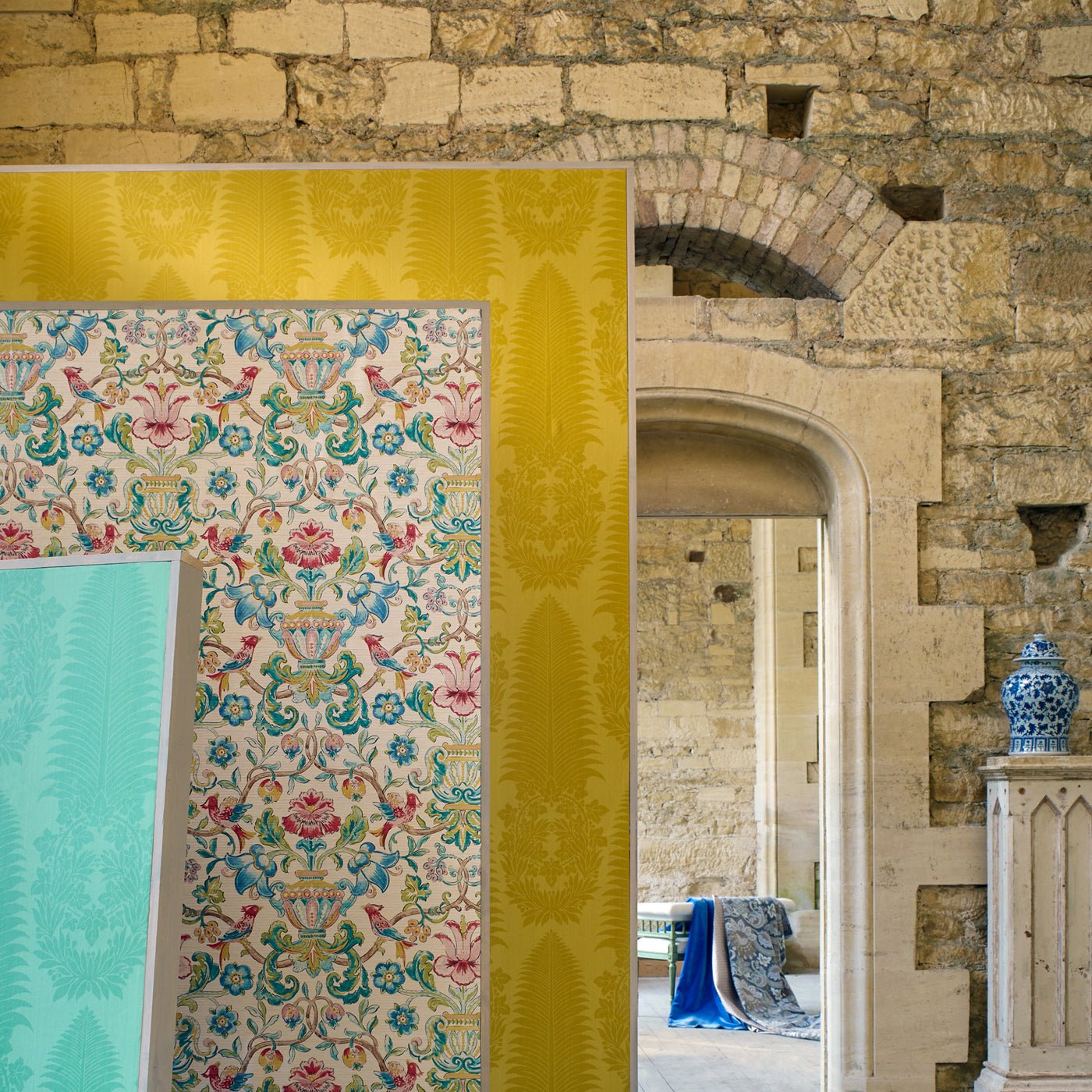 Pompadour Print Wallpaper - Multi - Zoffany - ZCOT313017 - Morris Wallpaper