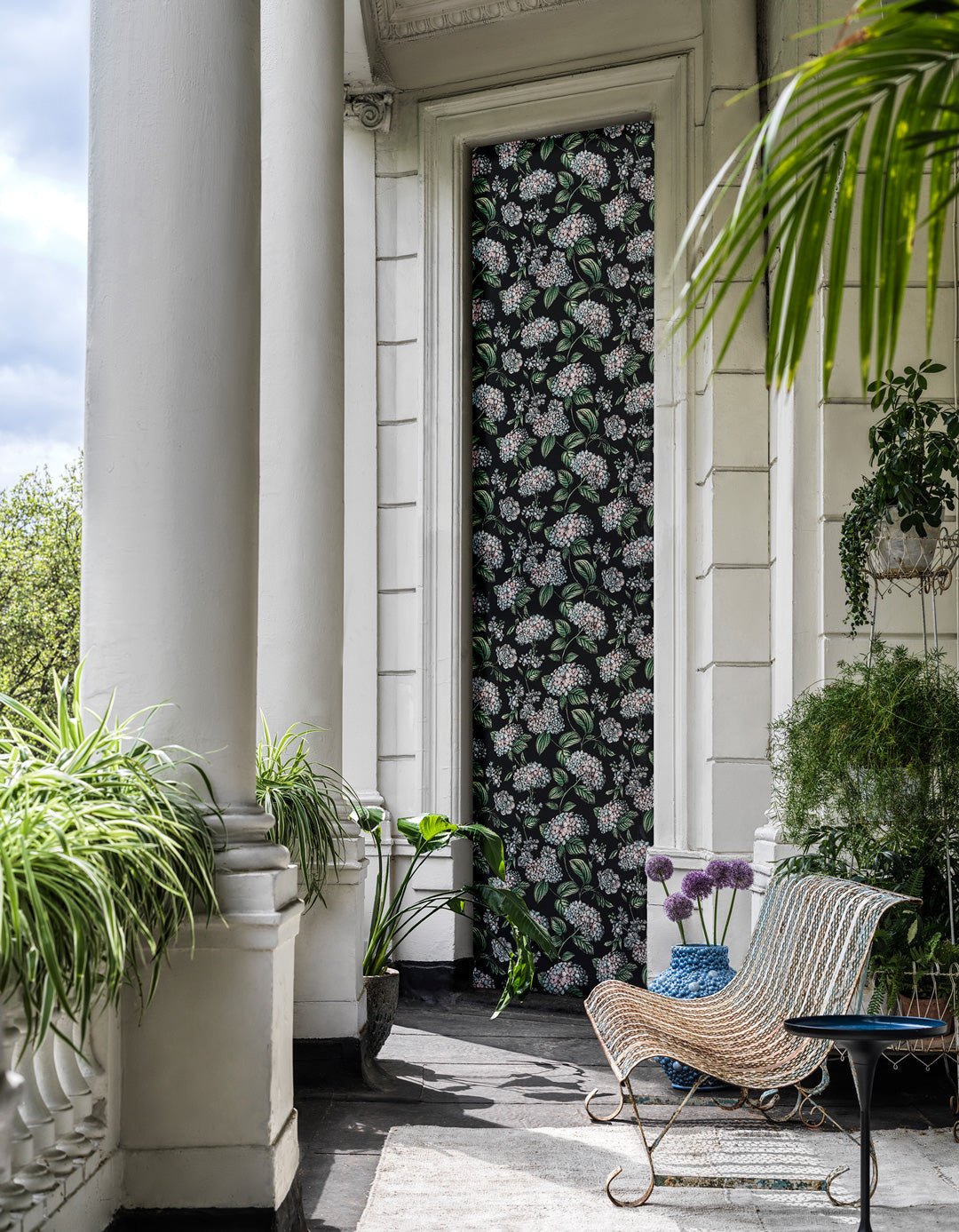 Ramo di Ortensia Wallpaper - Pastel on Charcoal - 123/8038 - Cole & Son - Premier Wallcovering