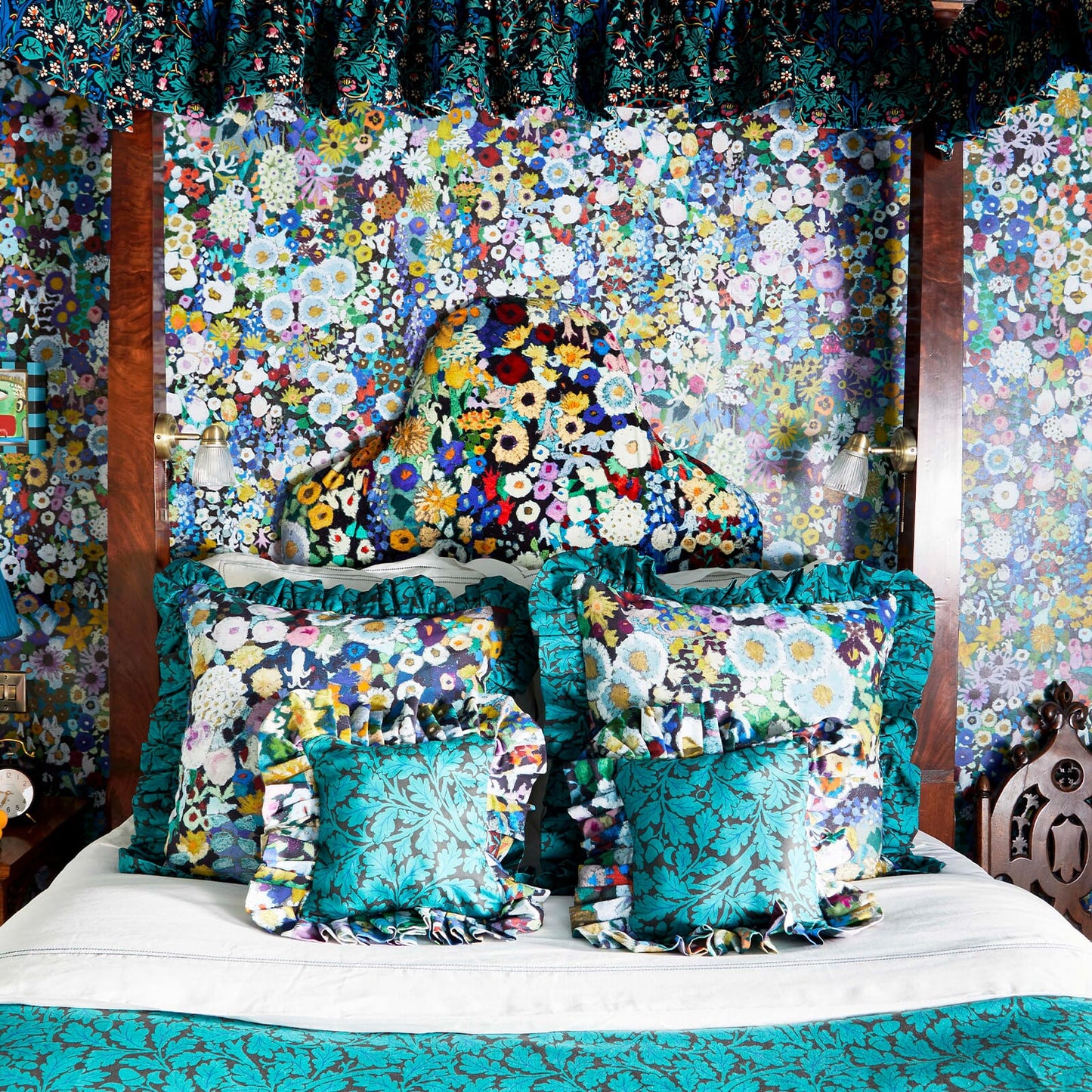 Woodstock Wallpaper - House of Hackney - 1 - WA - WOO - DI - MEA - XXX - Premier Wallcovering
