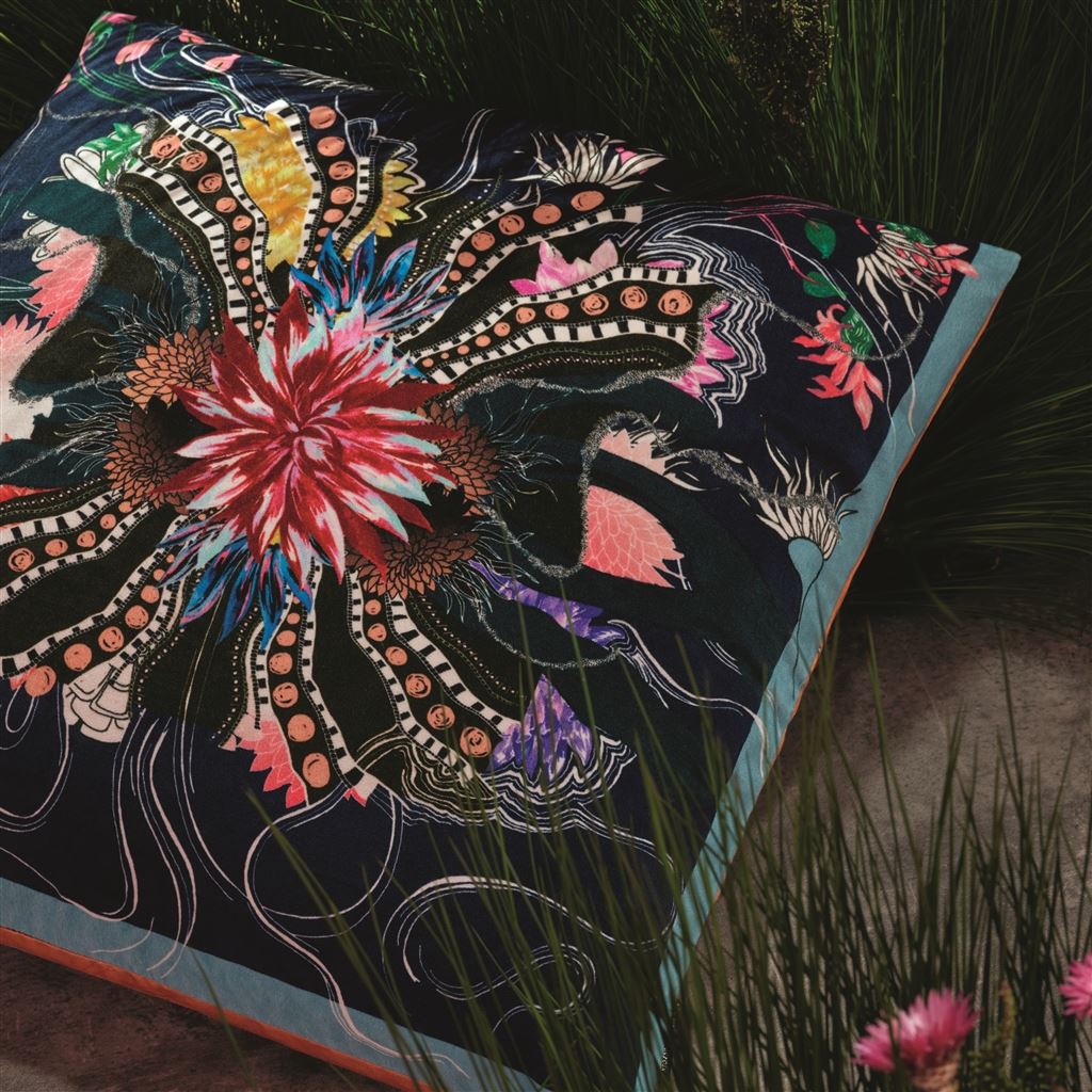 Ocean Blooms Ruisseau Room Cushion 2 - Multicolor