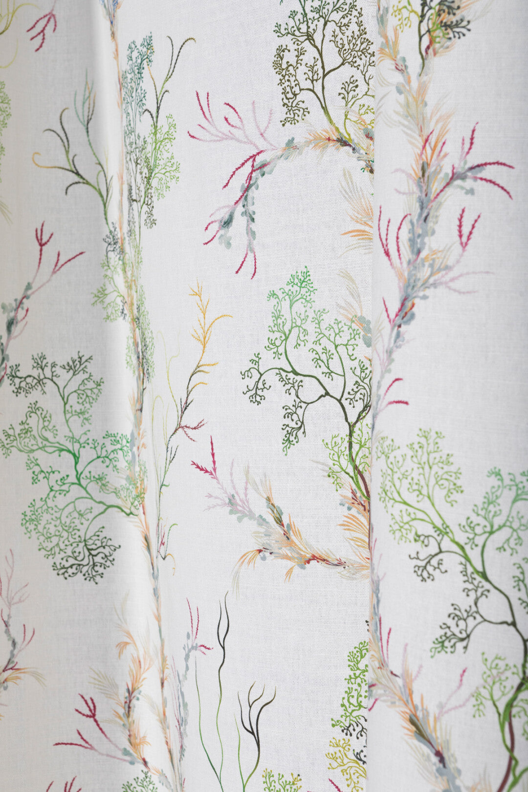 Fine Seaweed Room Fabric 3 - White