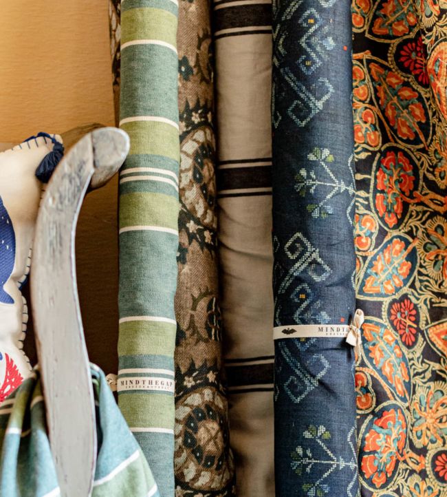 Flourish Dapple Room Fabric 3 - Gray