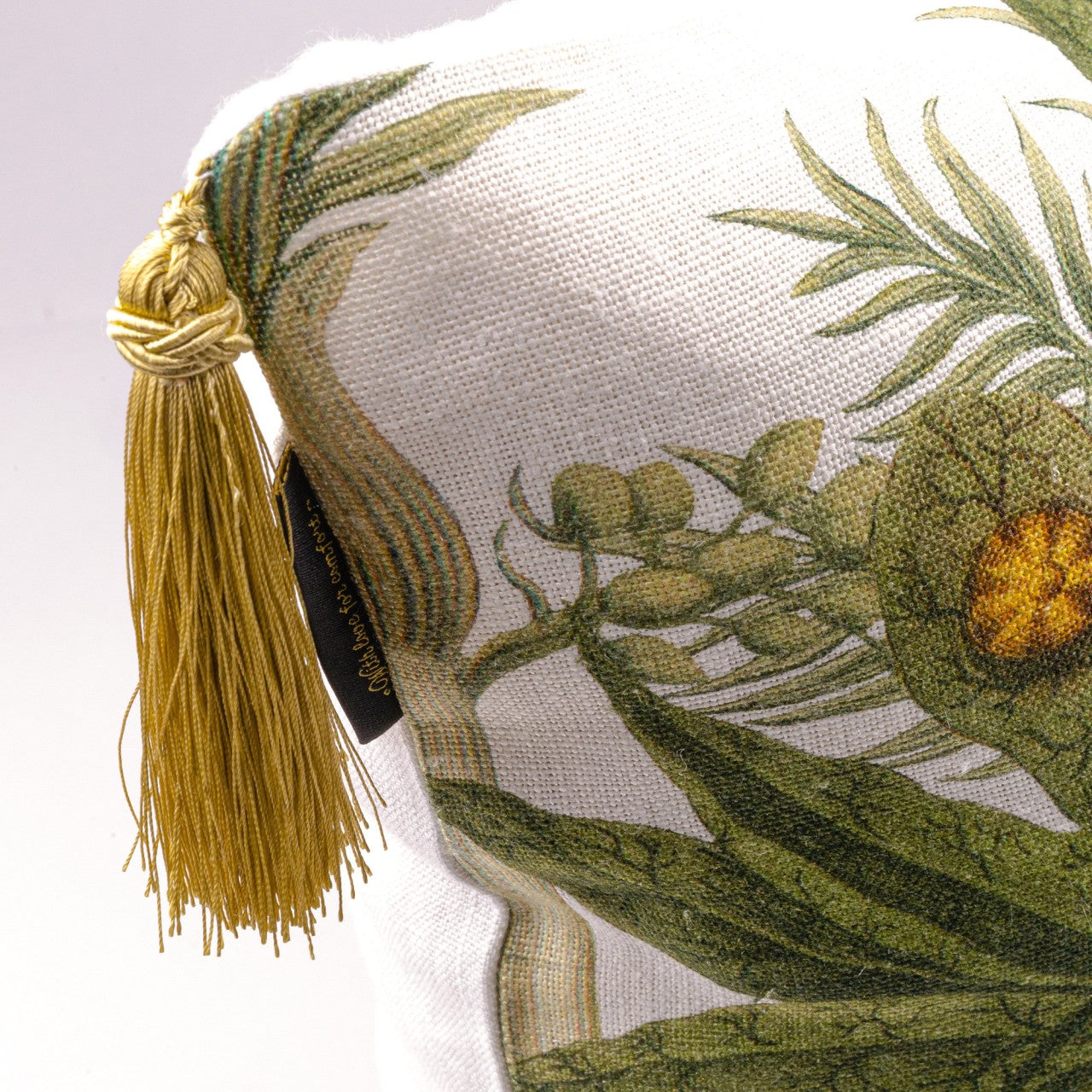 MADAGASCAR Room Cushion 2 - Green