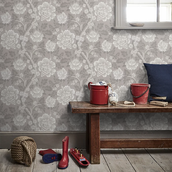 0247GUTROPH - Gustav Wallpaper - Trophy - Little Greene