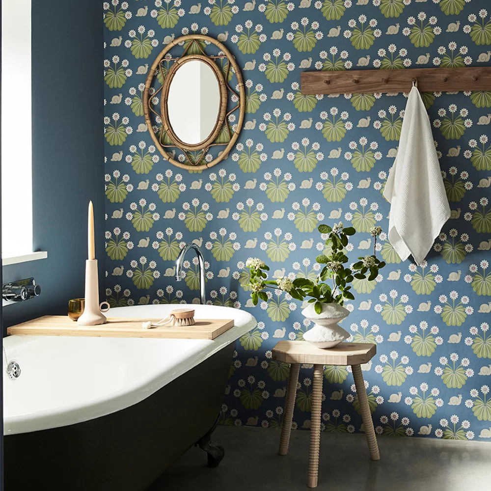 0260BUJUNIP - Burges Snail Wallpaper - Juniper - Little Greene