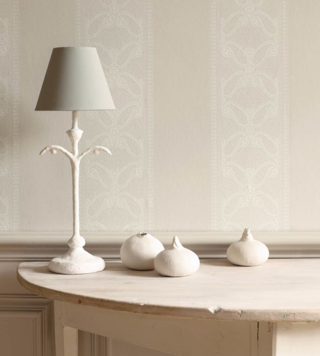 Verney Stripe Wallpaper - Ivory - 07186-01