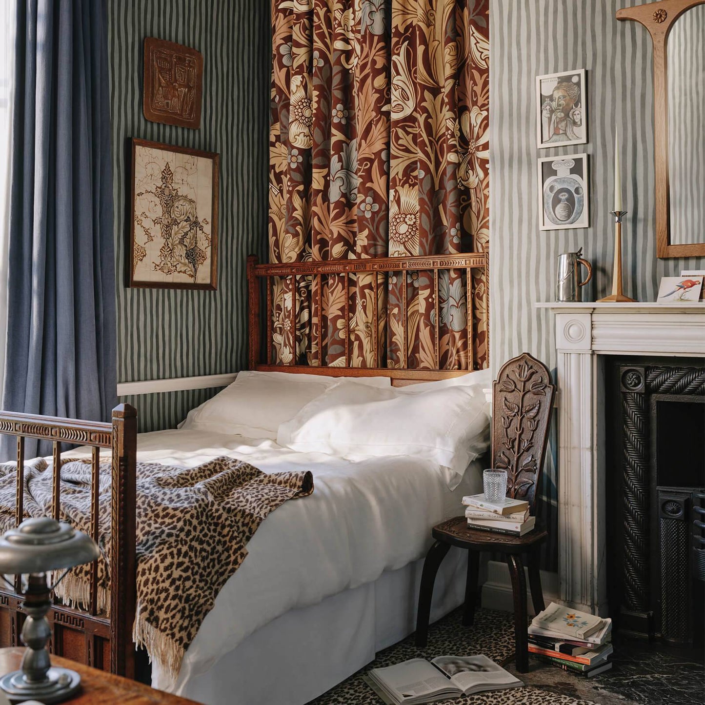 1-FA-CMM-VE-CDR-XXX-XXX - Compton Magna Velvet Fabric - Bark - House of Hackney