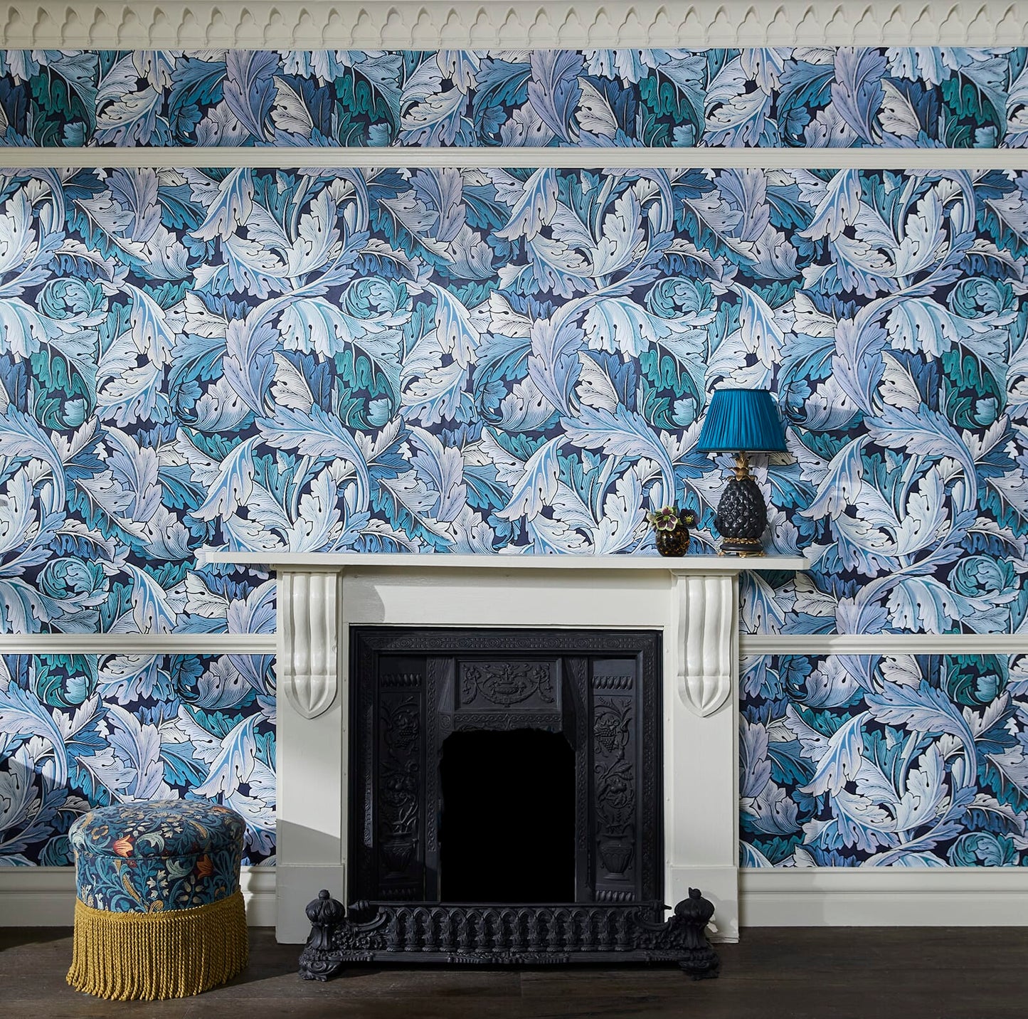 Acanthus Wallpaper