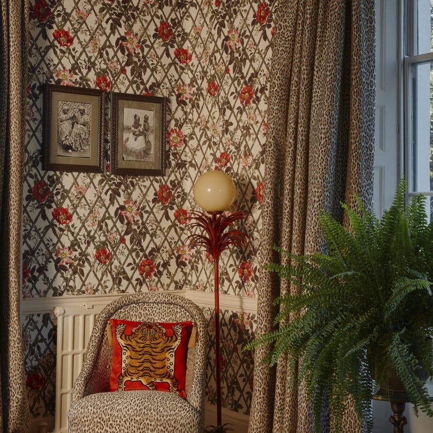 Bryher Rose Wallpaper - Cinnabar - 1-WA-BRR-DI-XXX-XXX