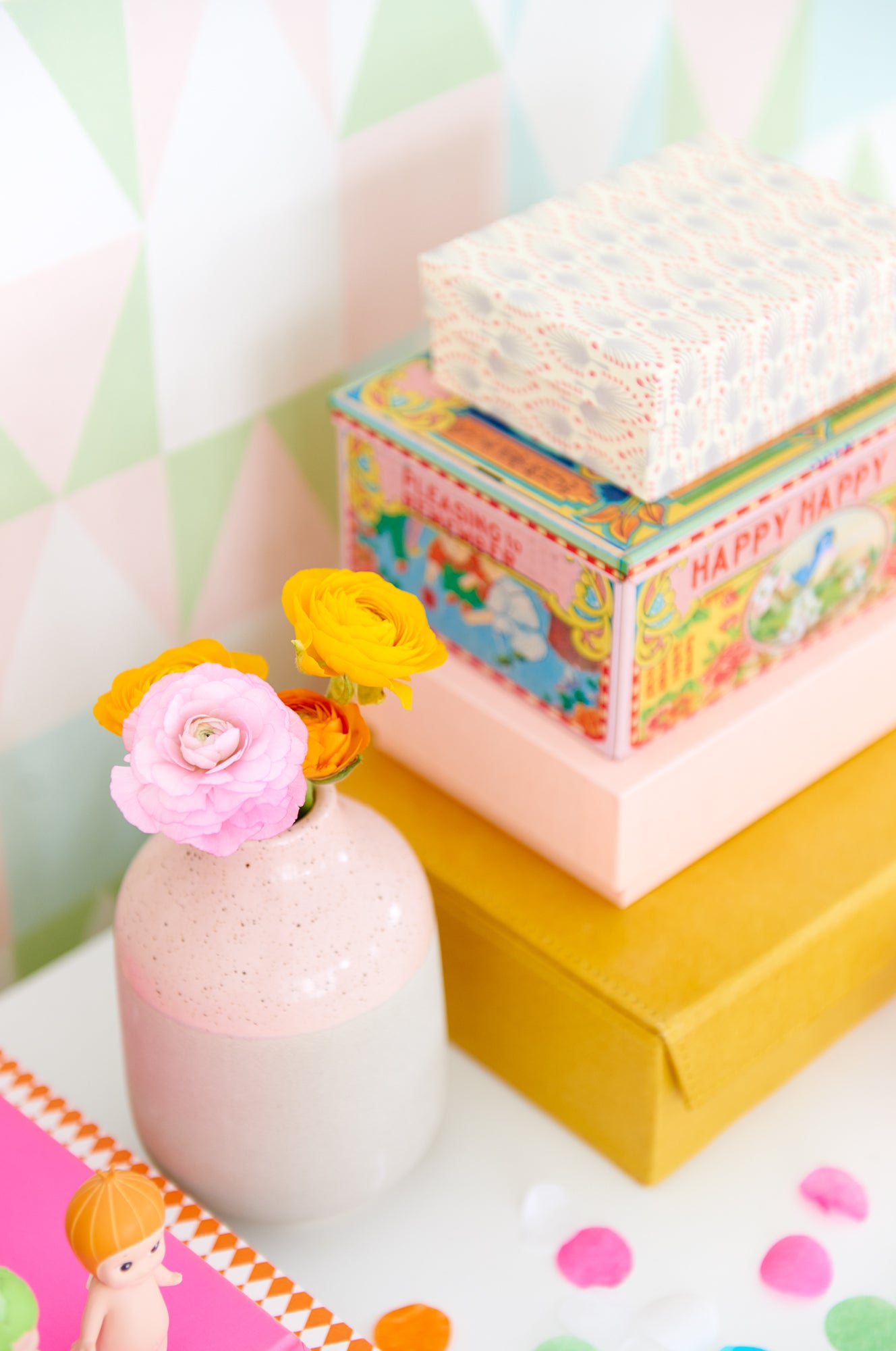 Alice Candy Wallpaper - Majvillan