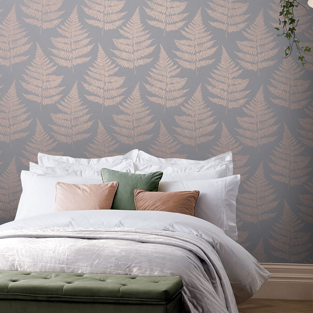 115073 - Royal Fern Wallpaper - Dove - Graham & Brown