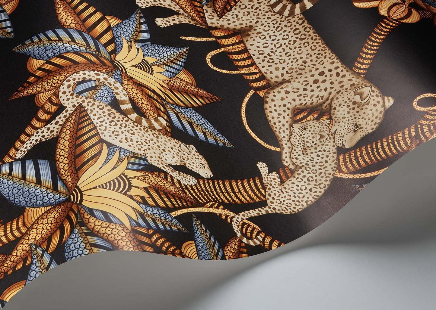 Satara Wallpaper - Burnt Orange & Sand on Black - 119/3017