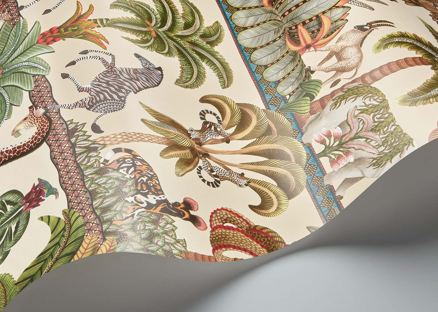 Afrika Kingdom Wallpaper - Olive Green & Spring Green on Cream - 119/5026