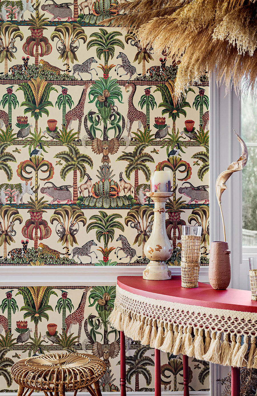 Afrika Kingdom Wallpaper - Olive Green & Spring Green on Cream - 119/5026