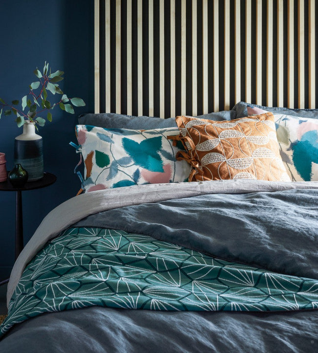 Akira Room Fabric - Denim / Midnight