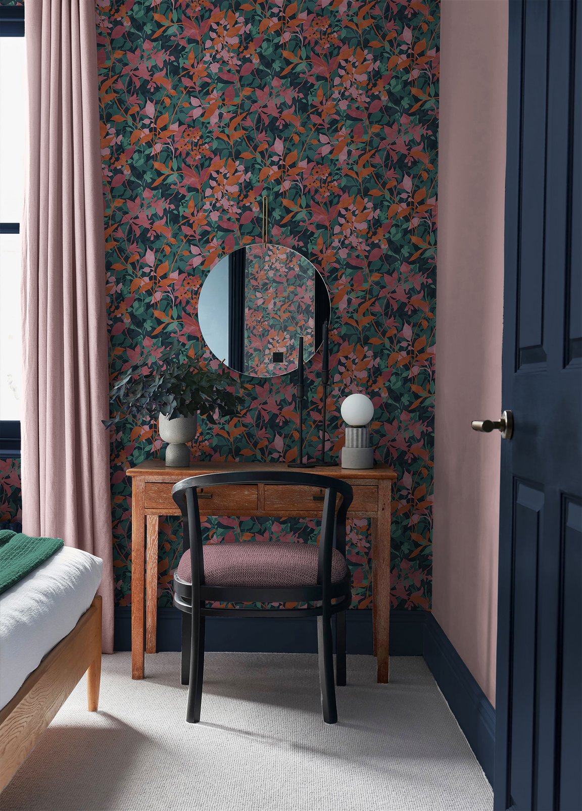 124117 - Fleur Wallpaper - Vivid - Graham & Brown