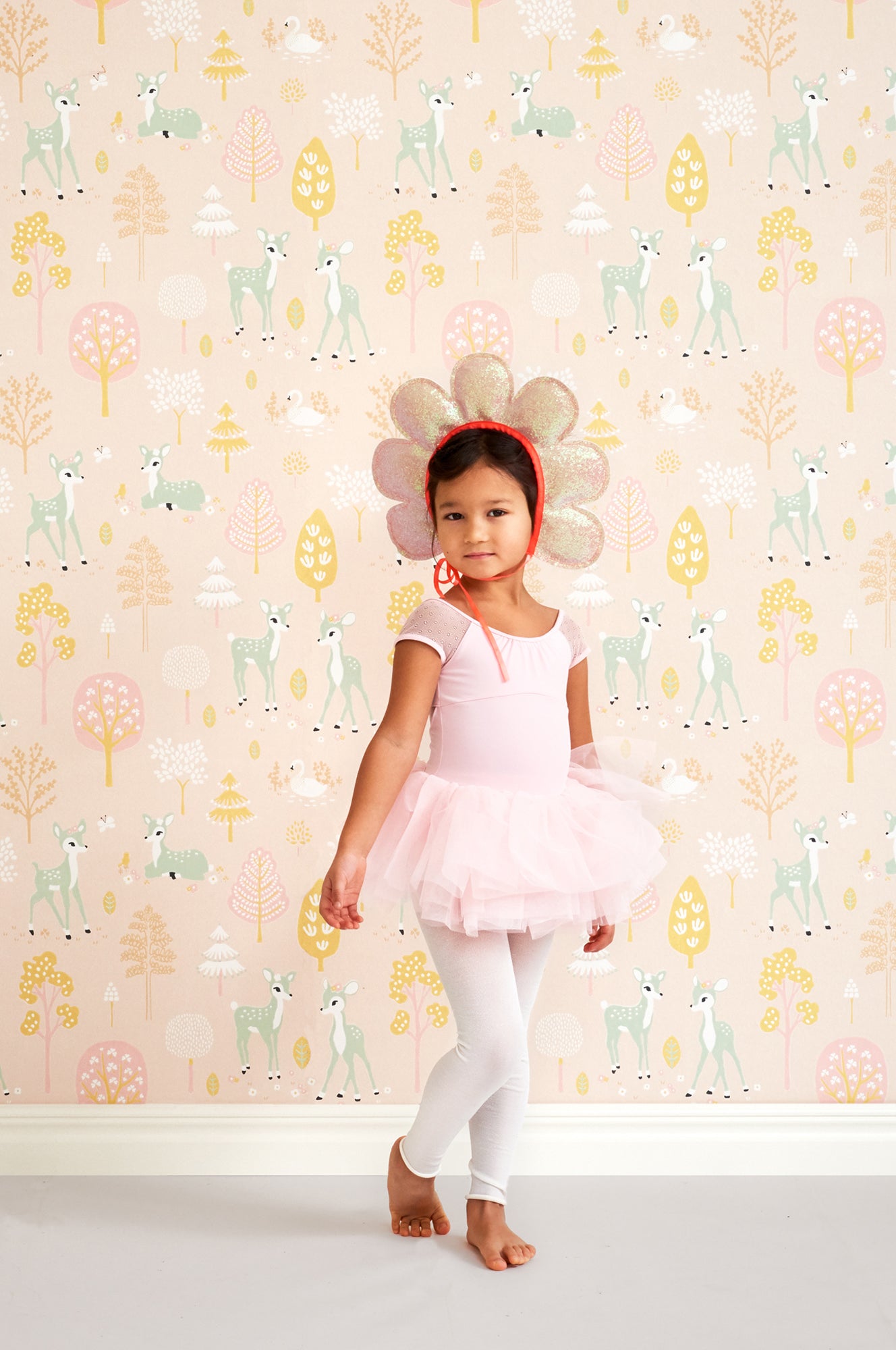 Golden Woods  Sweet Pink Wallpaper - Majvillan