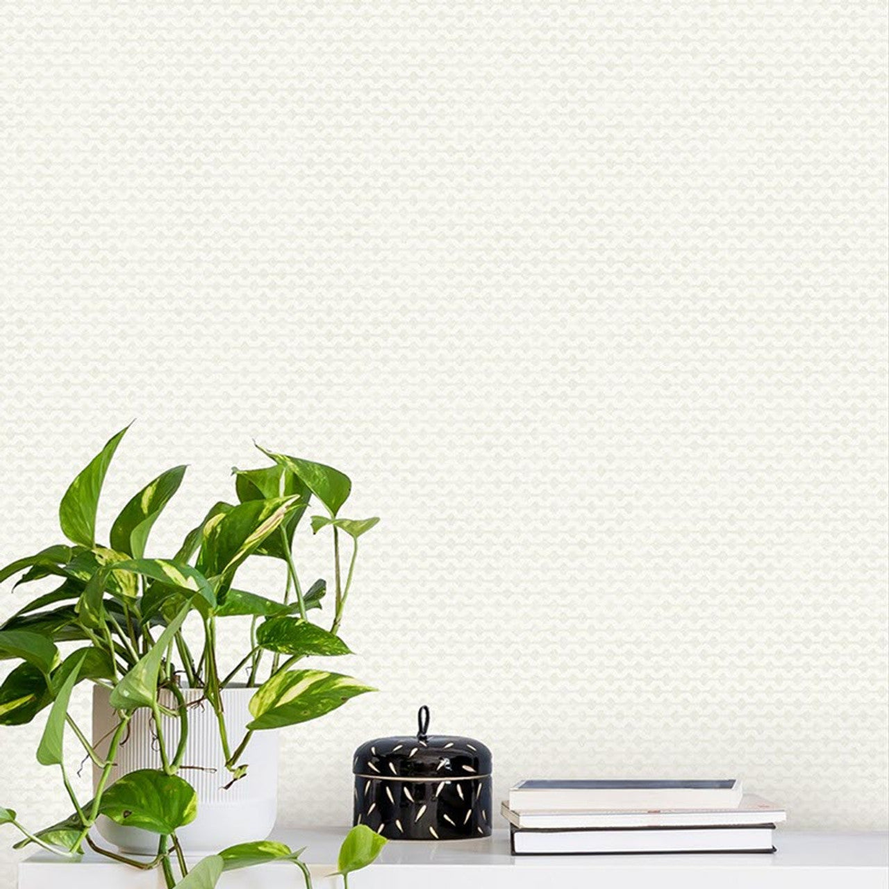 12709 - Mano Fantasia Wallpaper - Cream - Ted Baker